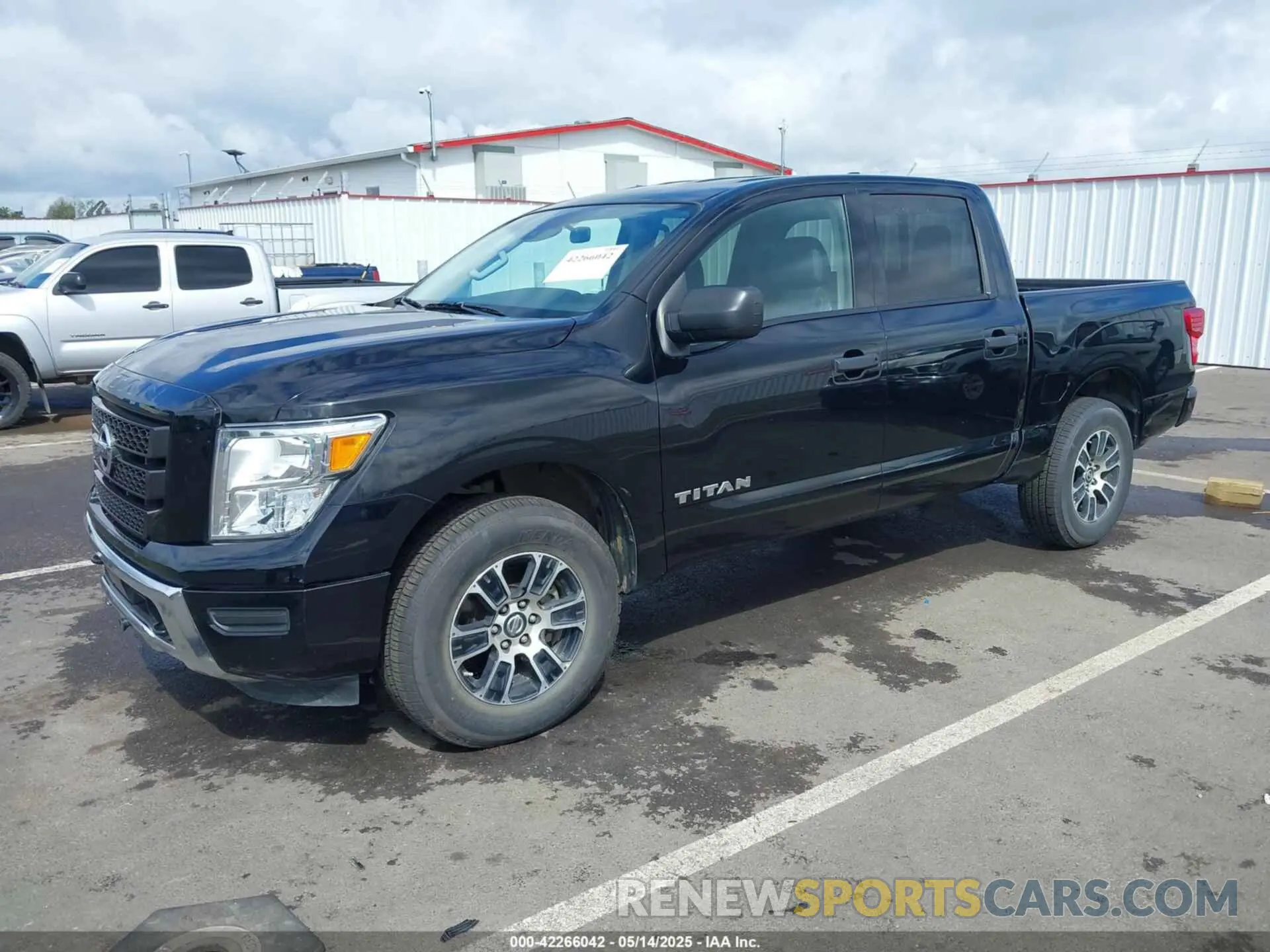 2 fotografías del automóvil dañado 1N6AA1EC7NN104017 NISSAN TITAN 2022