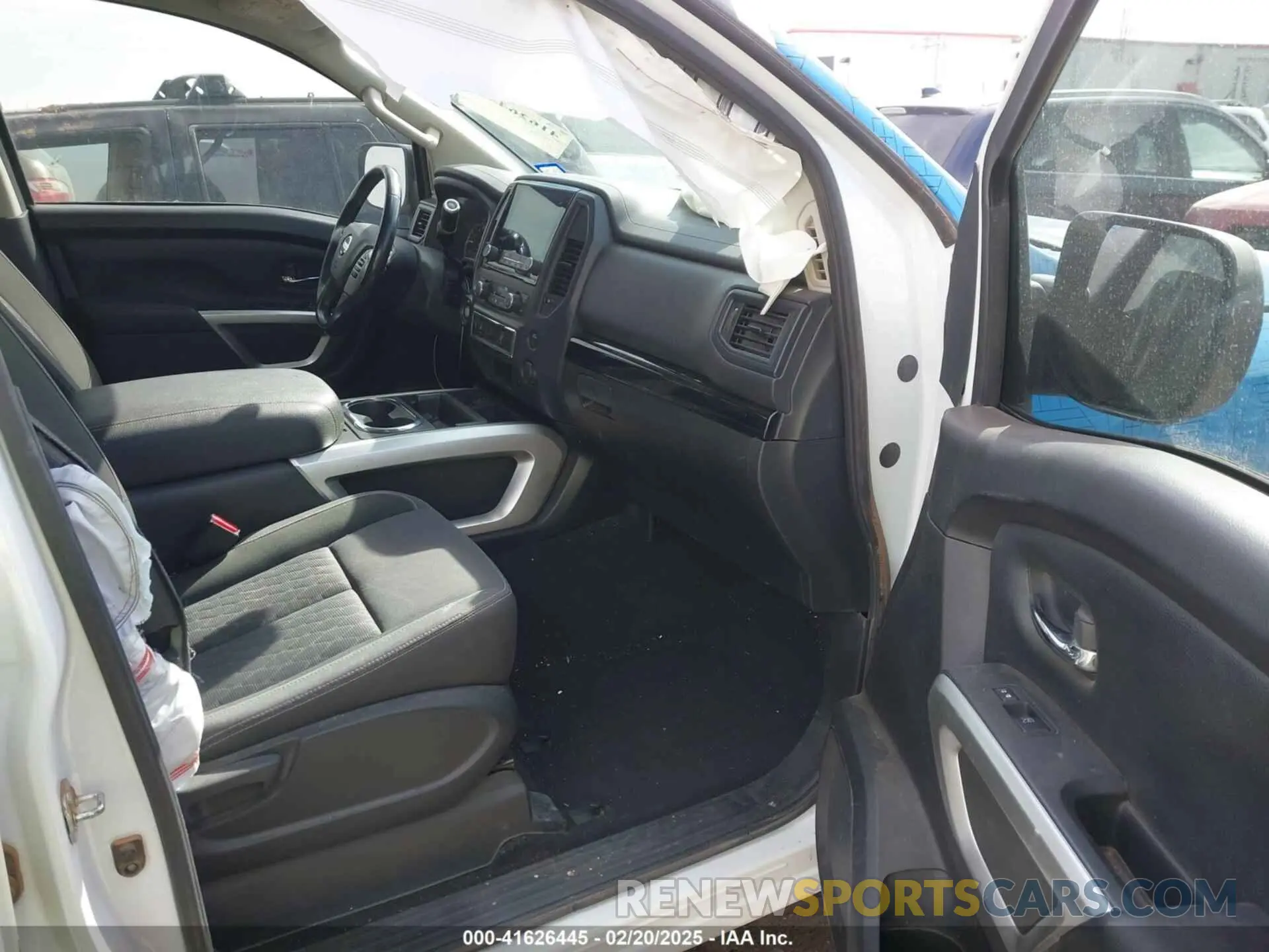 5 fotografías del automóvil dañado 1N6AA1EF6NN104519 NISSAN TITAN 2022