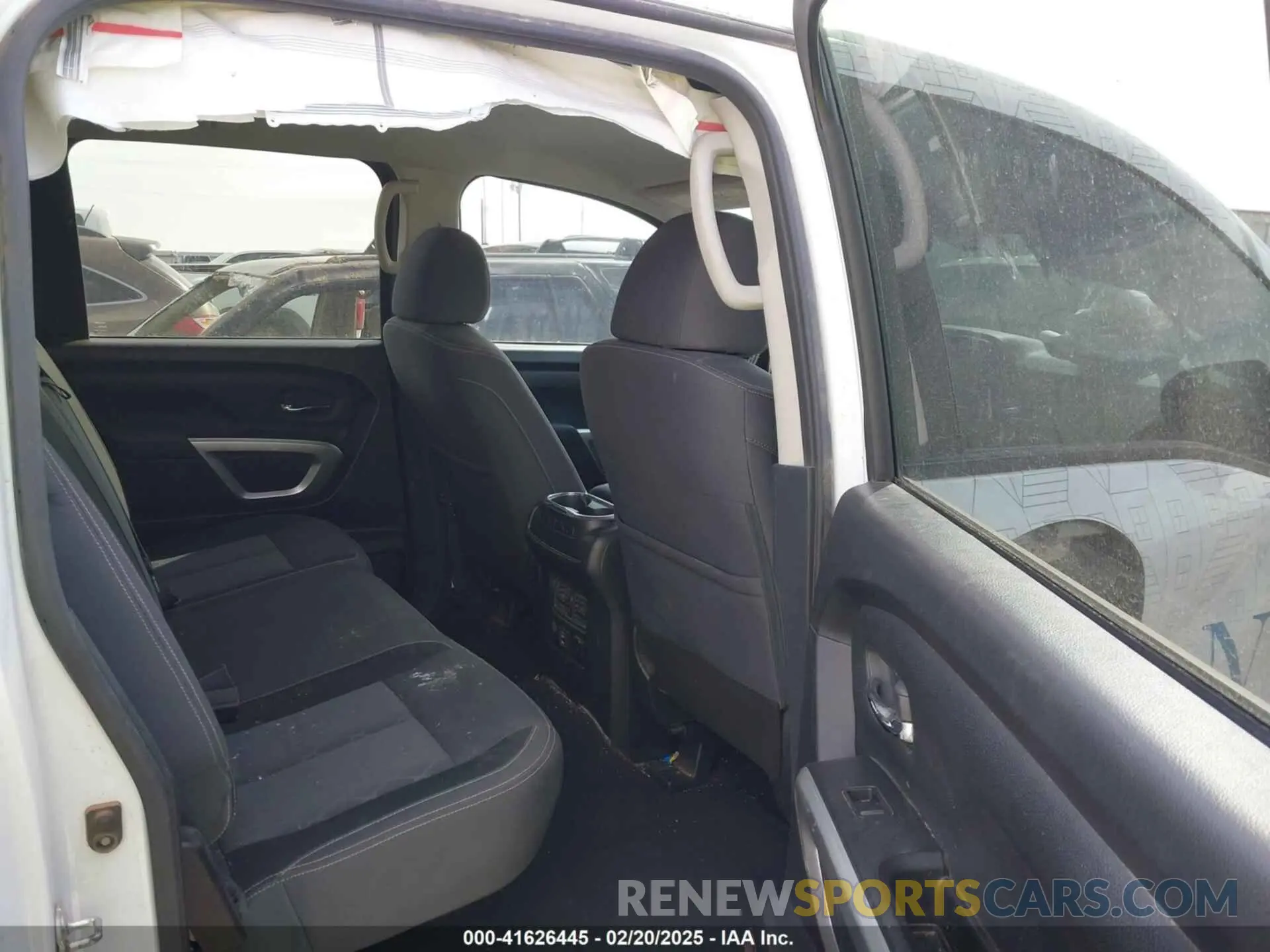 8 fotografías del automóvil dañado 1N6AA1EF6NN104519 NISSAN TITAN 2022