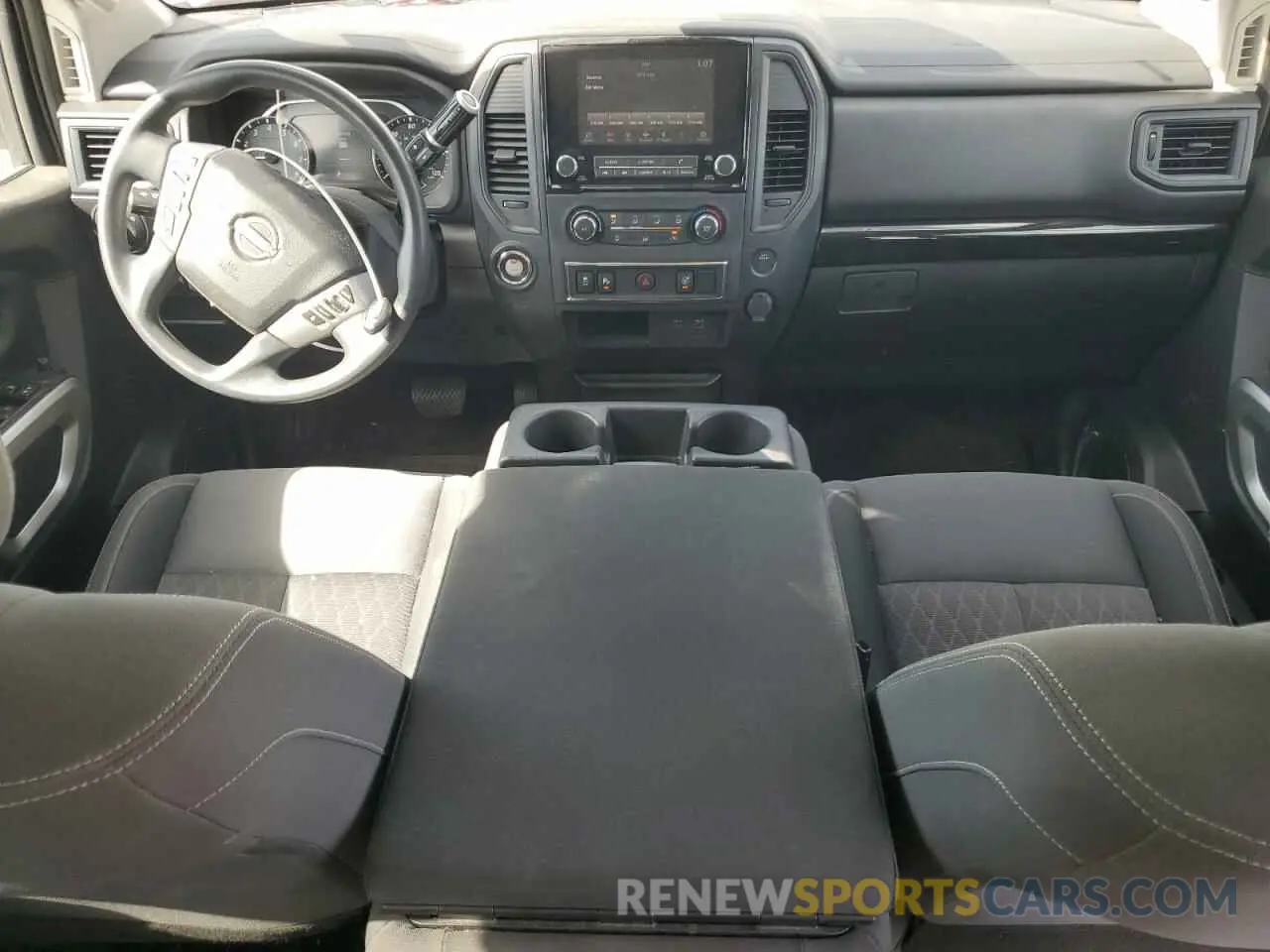 8 fotografías del automóvil dañado 1N6AA1EE1PN111002 NISSAN TITAN 2023