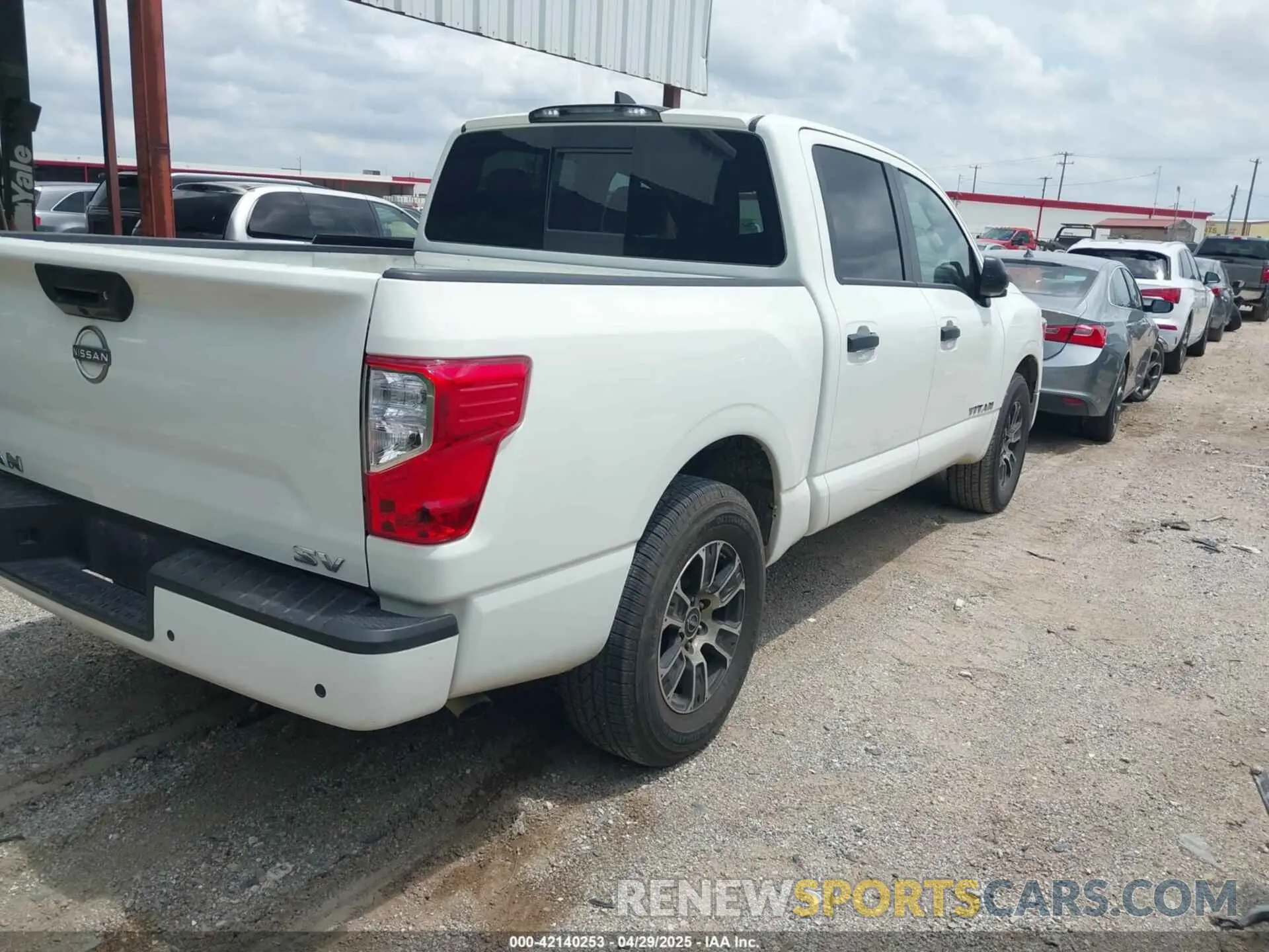 4 fotografías del automóvil dañado 1N6AA1EE9PN112141 NISSAN TITAN 2023