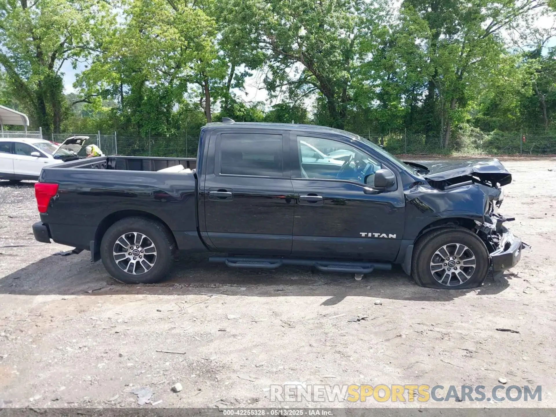 13 fotografías del automóvil dañado 1N6AA1EF9PN113945 NISSAN TITAN 2023