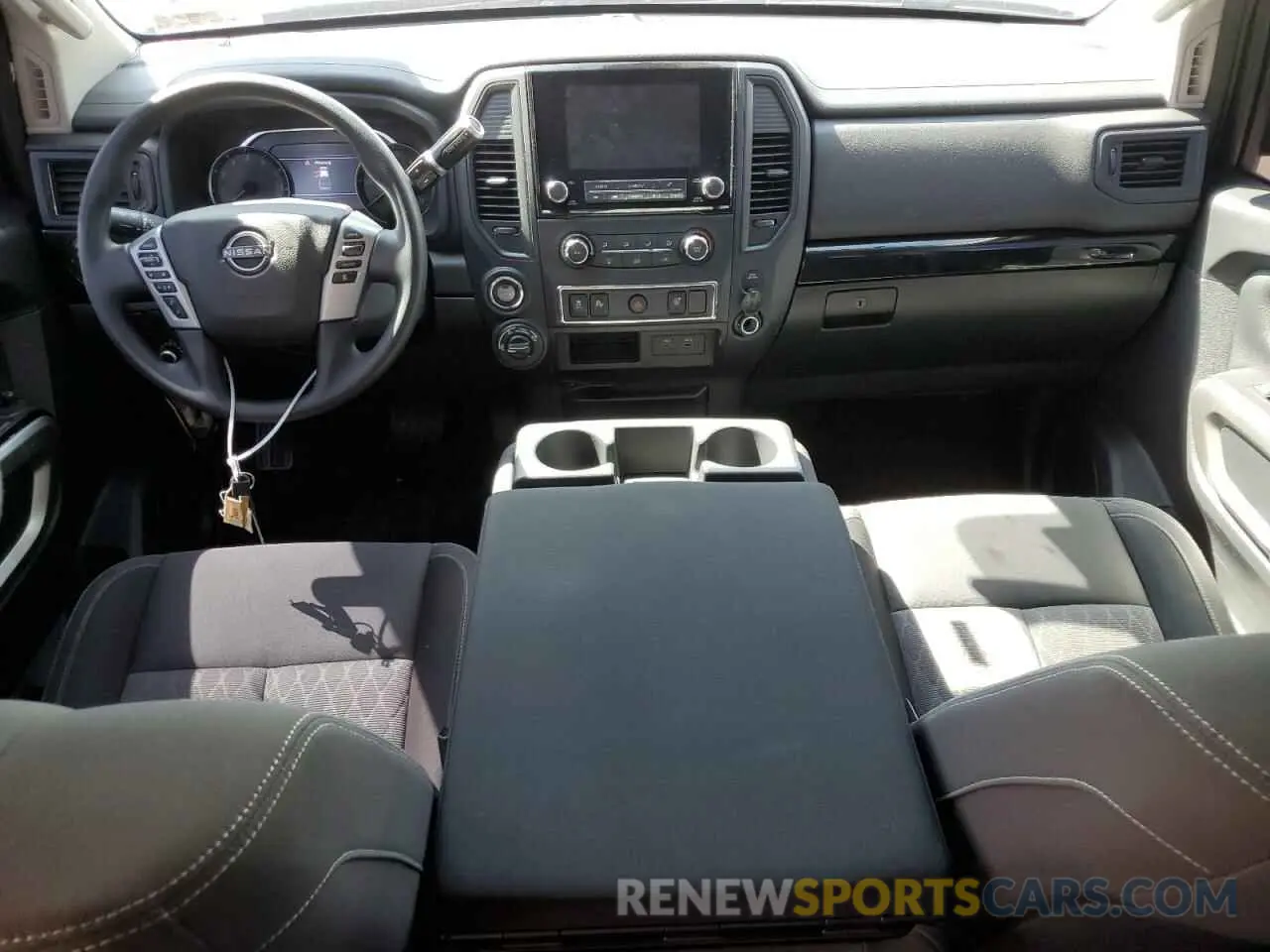 8 fotografías del automóvil dañado 1N6AA1EC2RN101063 NISSAN TITAN 2024