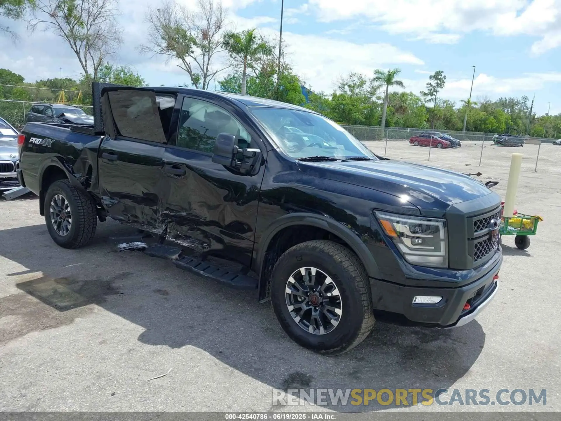 1 fotografías del automóvil dañado 1N6AA1ED7RN105098 NISSAN TITAN 2024