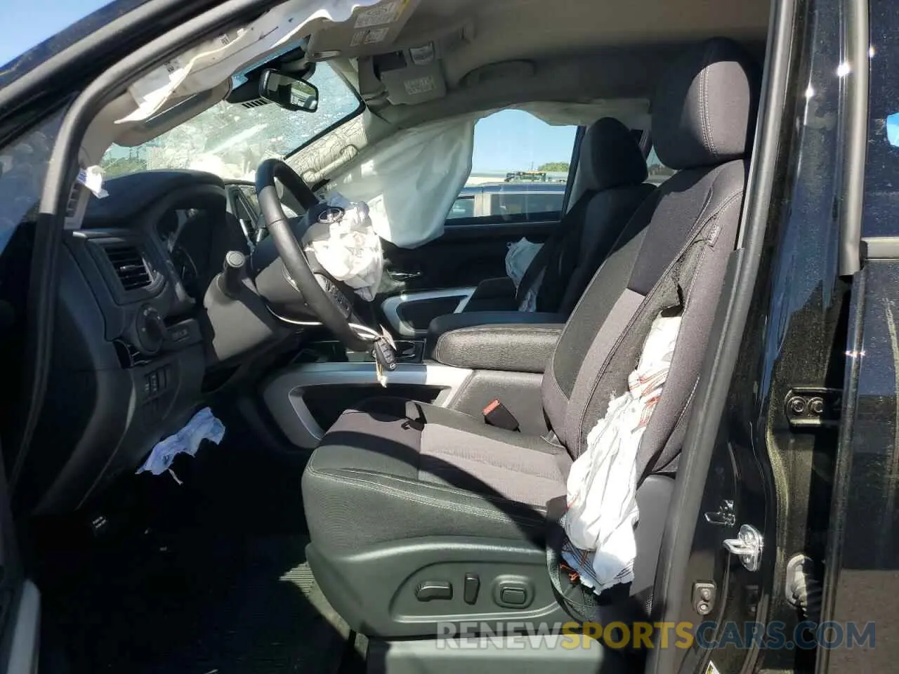 7 fotografías del automóvil dañado 1N6AA1FB8RN112803 NISSAN TITAN 2024