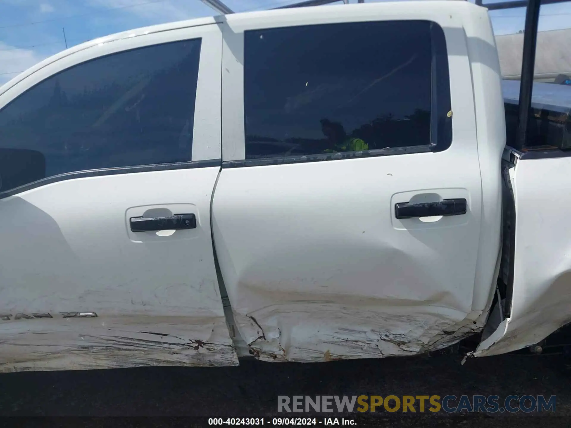 14 fotografías del automóvil dañado 1N6AA1F39KN515137 NISSAN TITAN XD 2019