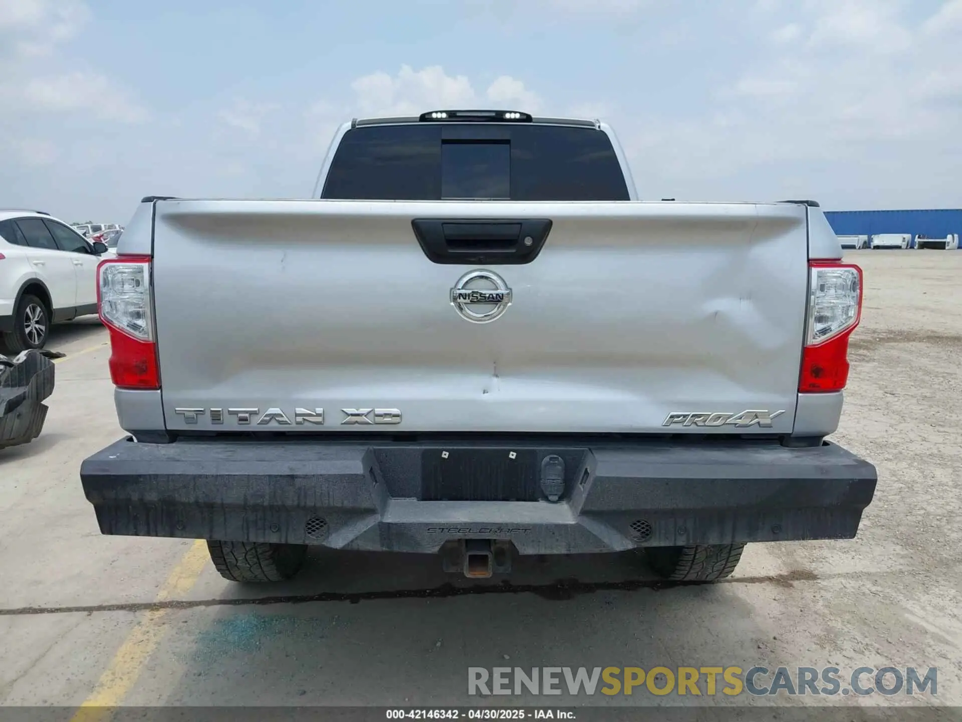 17 fotografías del automóvil dañado 1N6BA1F43KN524400 NISSAN TITAN XD 2019