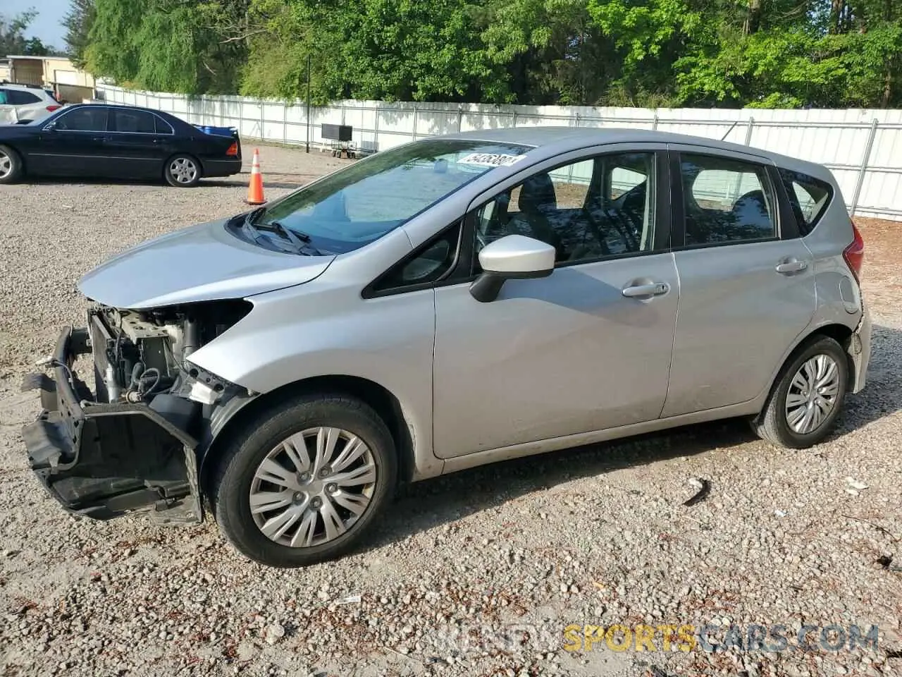 1 fotografías del automóvil dañado 3N1CE2CP2KL353948 NISSAN VERSA 2019