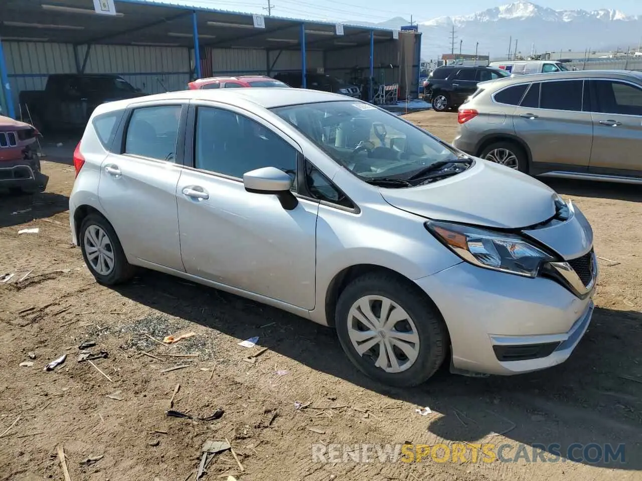 4 fotografías del automóvil dañado 3N1CE2CP3KL363288 NISSAN VERSA 2019
