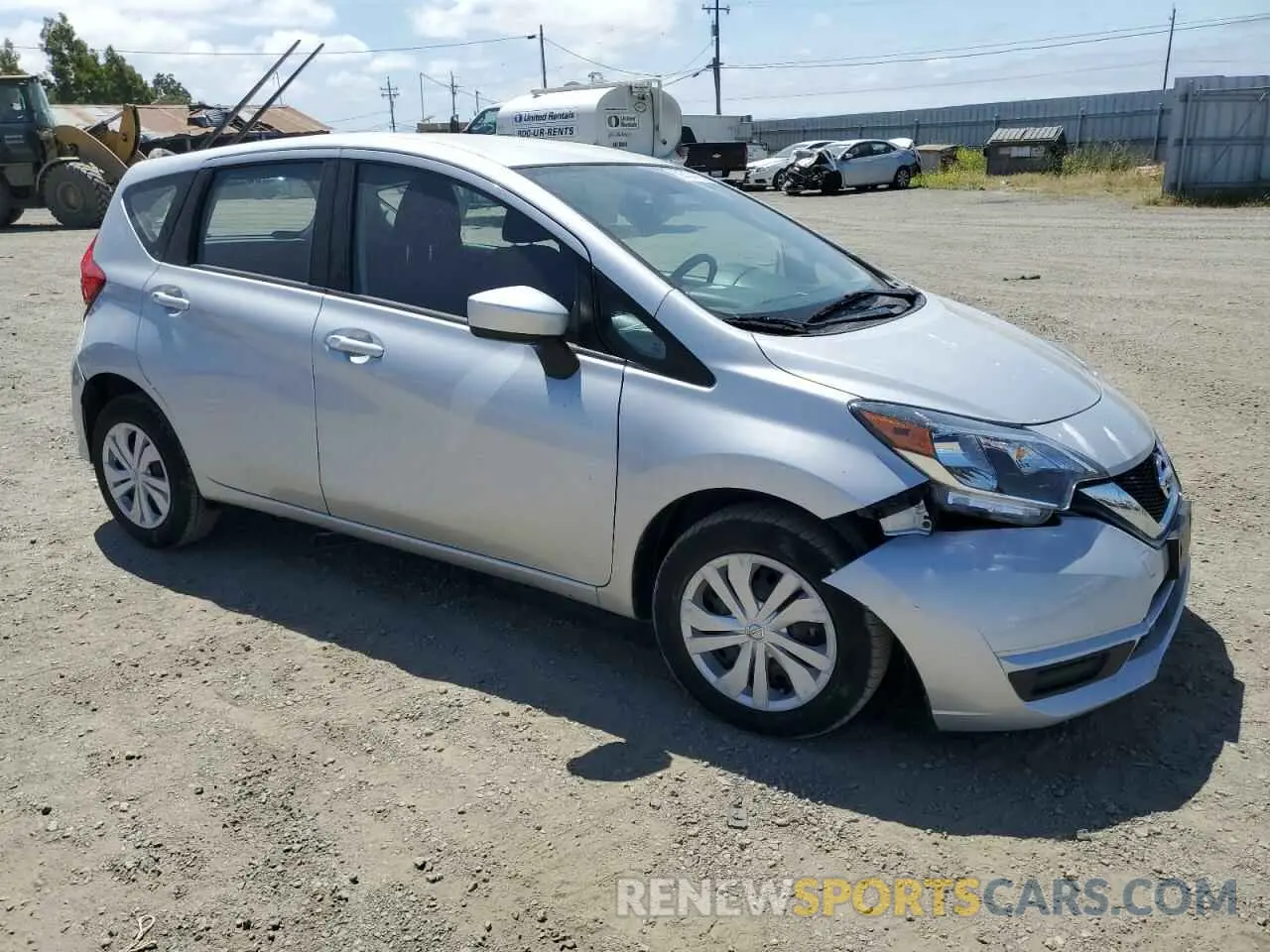4 fotografías del automóvil dañado 3N1CE2CP5KL357640 NISSAN VERSA 2019