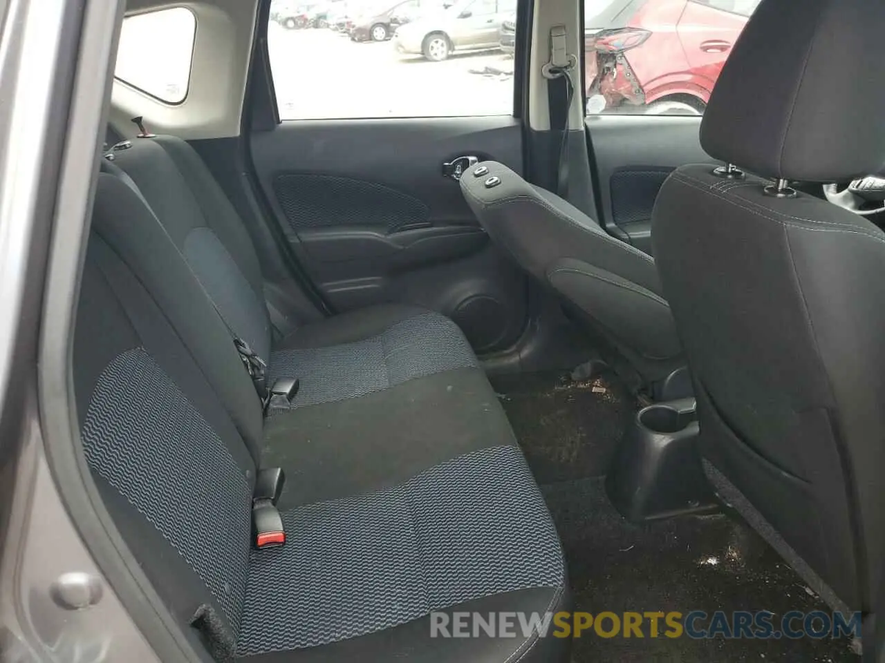 10 fotografías del automóvil dañado 3N1CE2CP8KL365263 NISSAN VERSA 2019