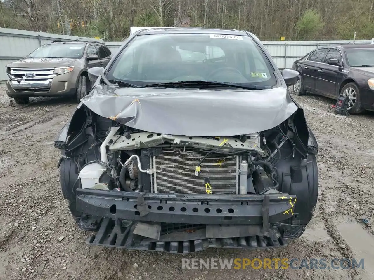 5 fotografías del automóvil dañado 3N1CE2CP8KL365263 NISSAN VERSA 2019