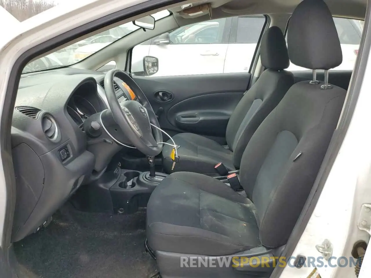 7 fotografías del automóvil dañado 3N1CE2CPXKL360243 NISSAN VERSA 2019