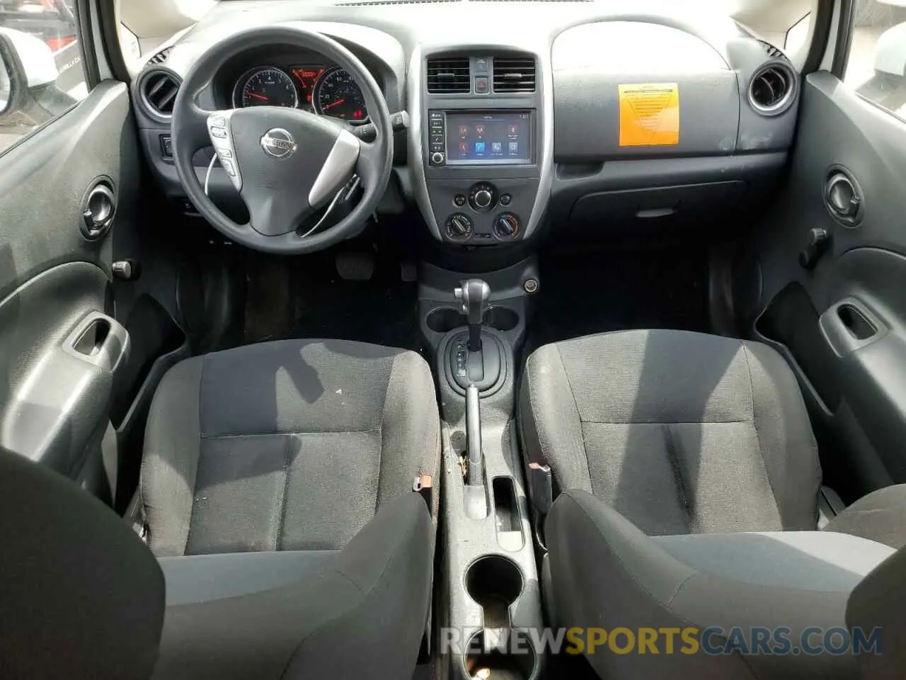 8 fotografías del automóvil dañado 3N1CE2CPXKL360243 NISSAN VERSA 2019