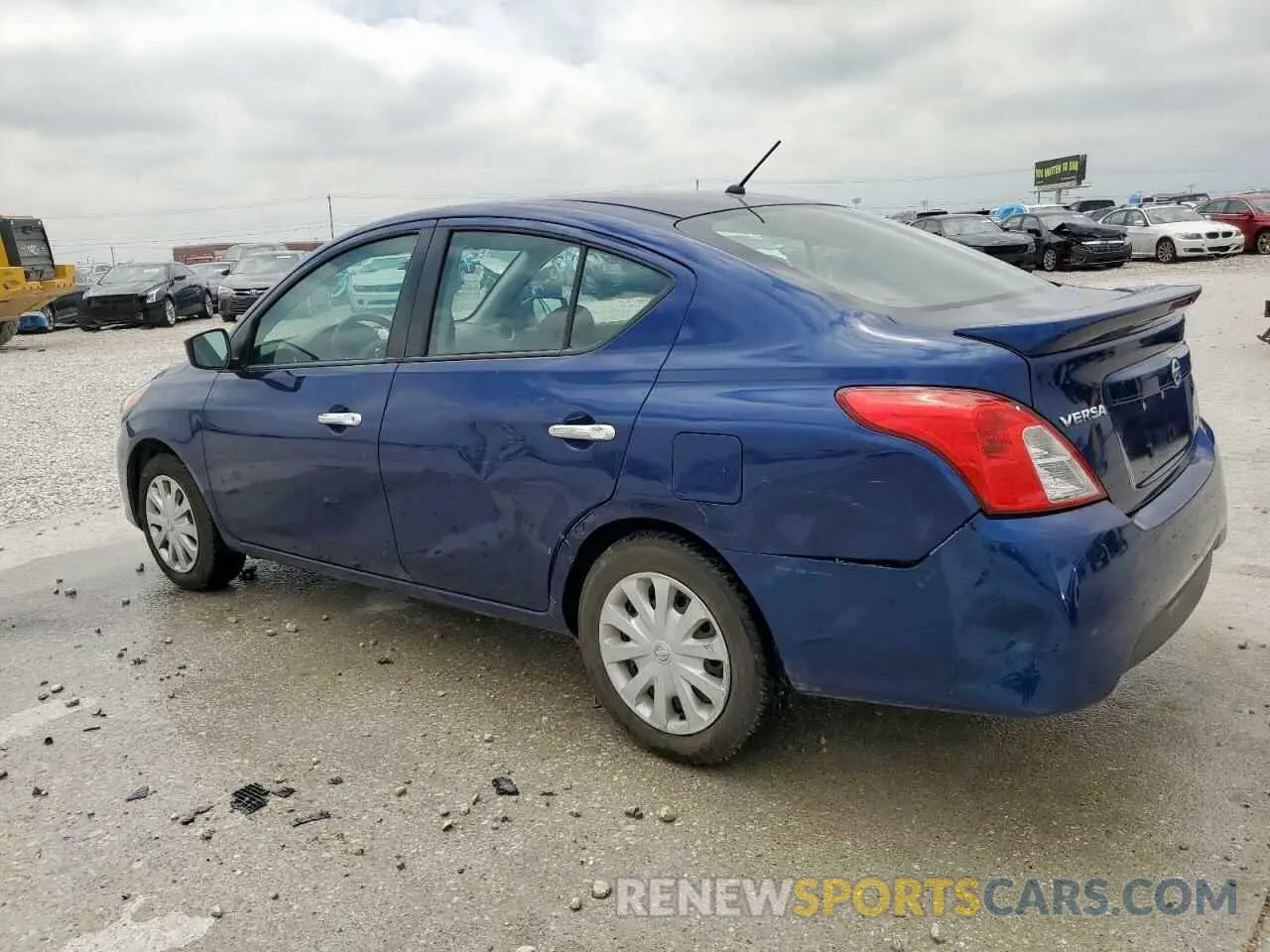 2 fotografías del automóvil dañado 3N1CN7AP0KL802009 NISSAN VERSA 2019