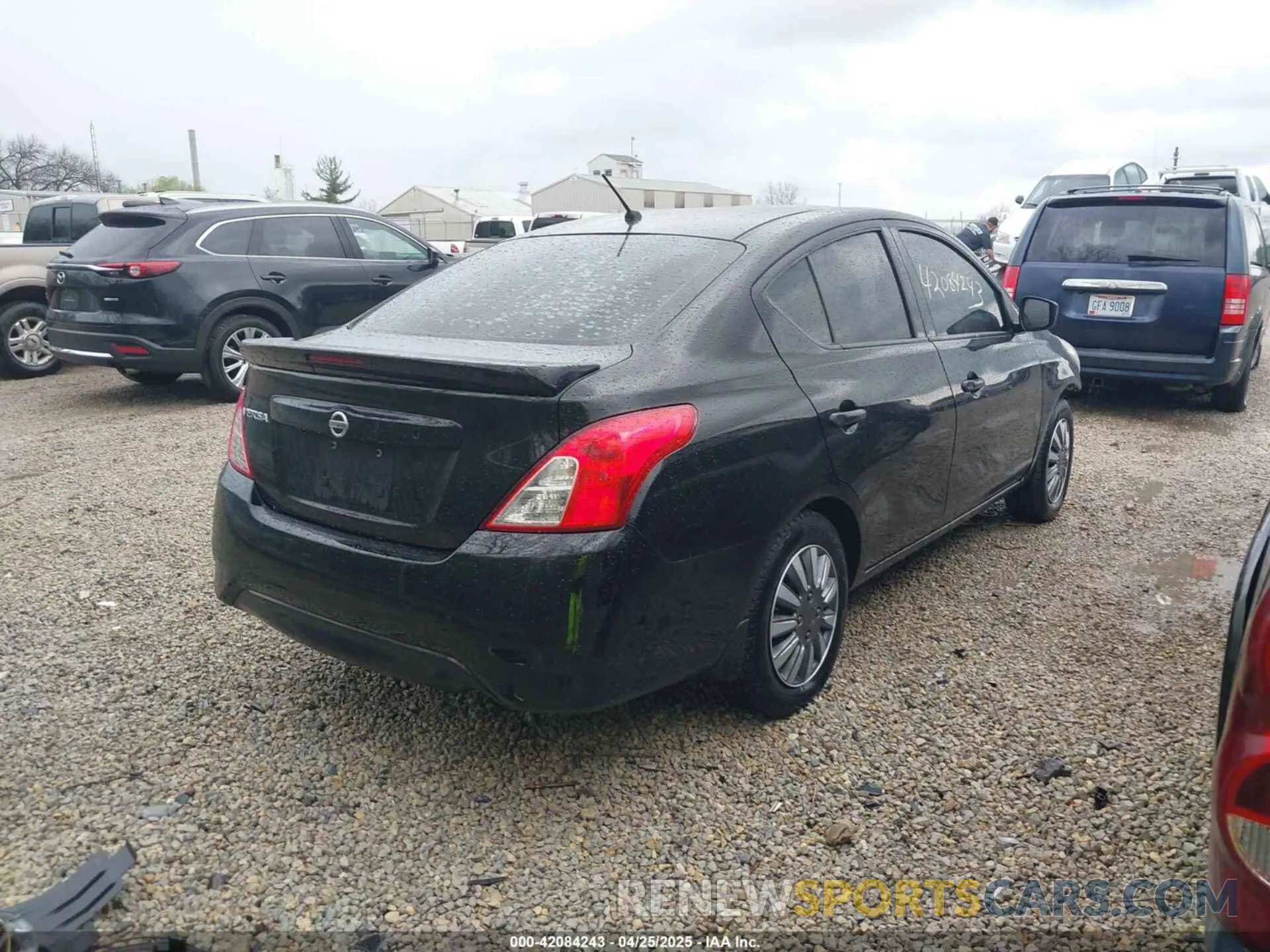 4 fotografías del automóvil dañado 3N1CN7AP0KL814418 NISSAN VERSA 2019