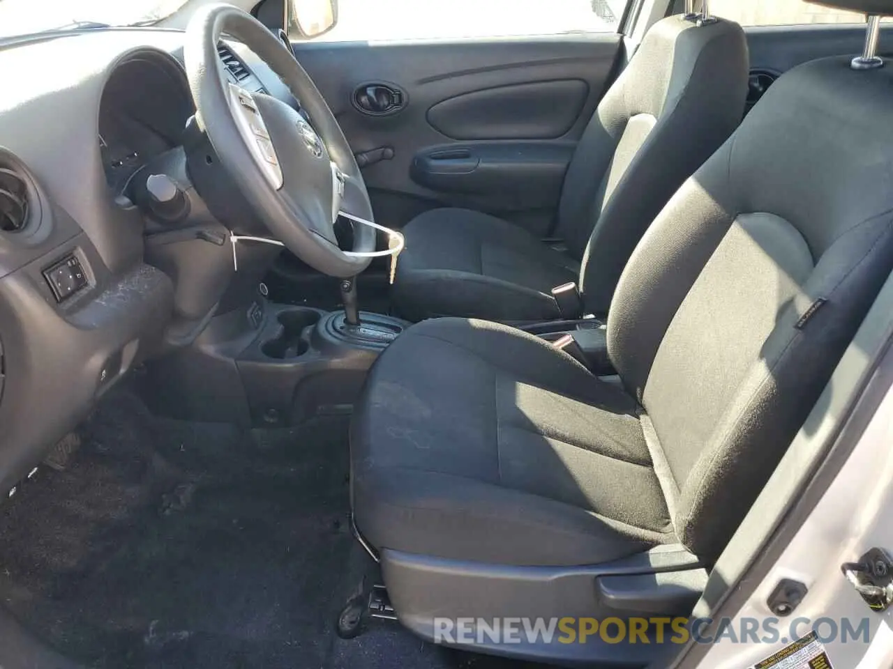 7 fotografías del automóvil dañado 3N1CN7AP0KL820915 NISSAN VERSA 2019