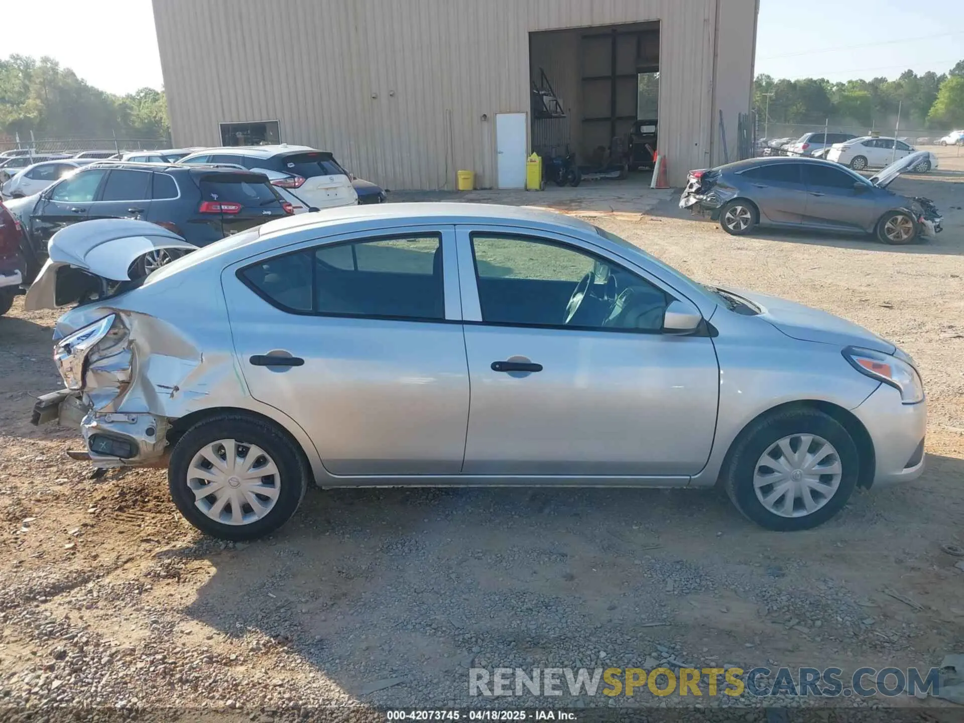 13 fotografías del automóvil dañado 3N1CN7AP0KL823202 NISSAN VERSA 2019