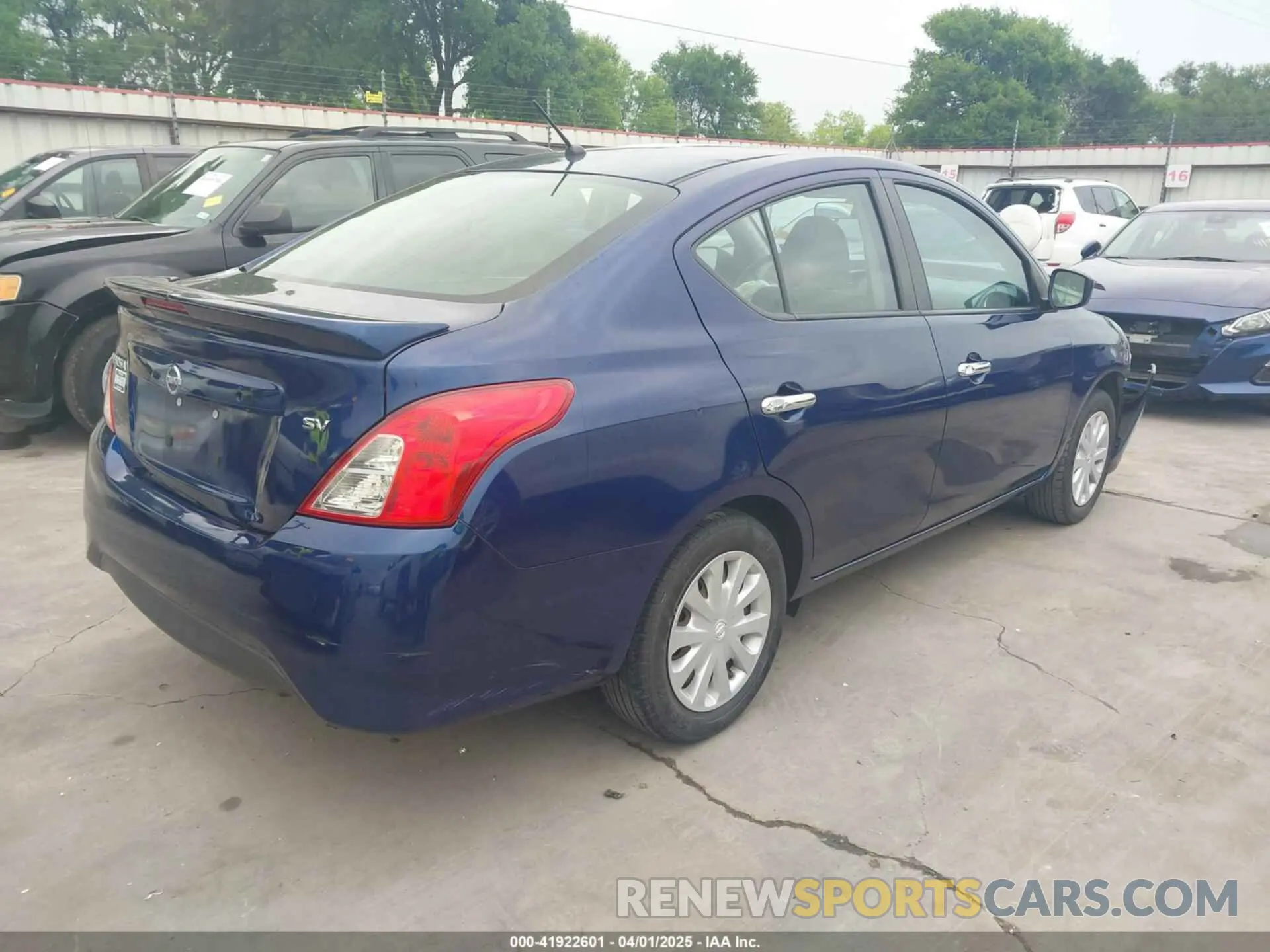 4 fotografías del automóvil dañado 3N1CN7AP0KL827024 NISSAN VERSA 2019