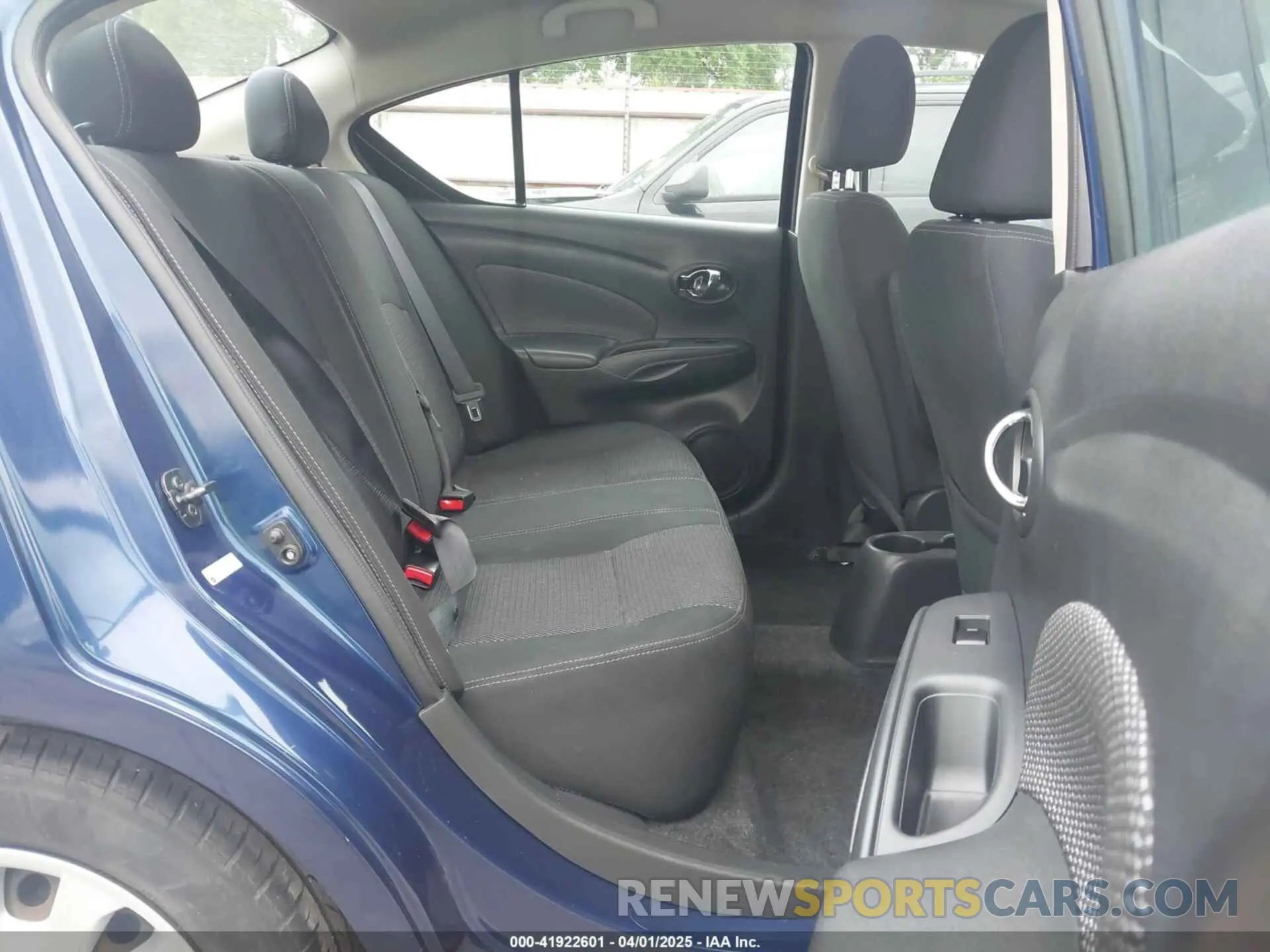 8 fotografías del automóvil dañado 3N1CN7AP0KL827024 NISSAN VERSA 2019