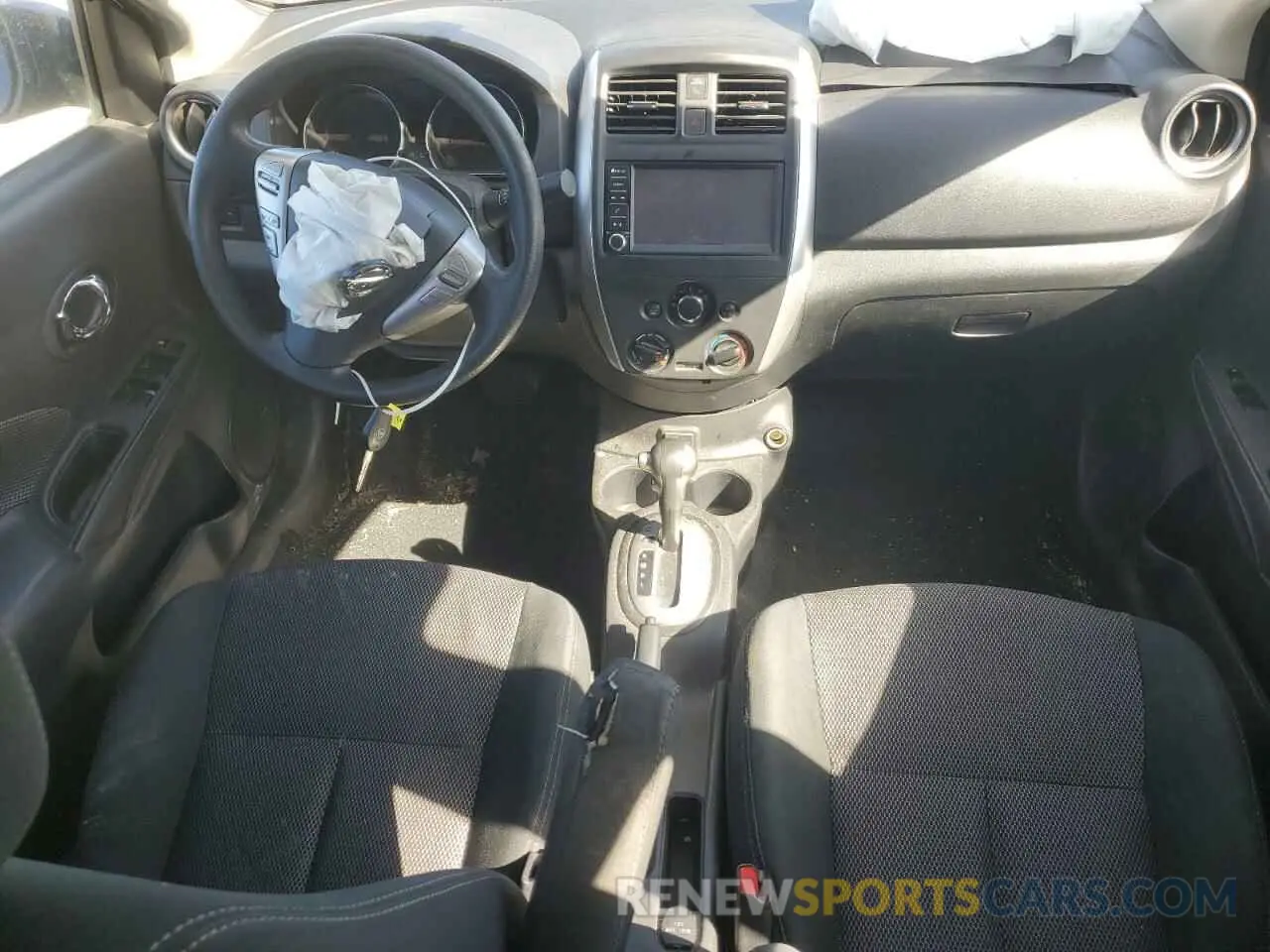 8 fotografías del automóvil dañado 3N1CN7AP0KL862291 NISSAN VERSA 2019