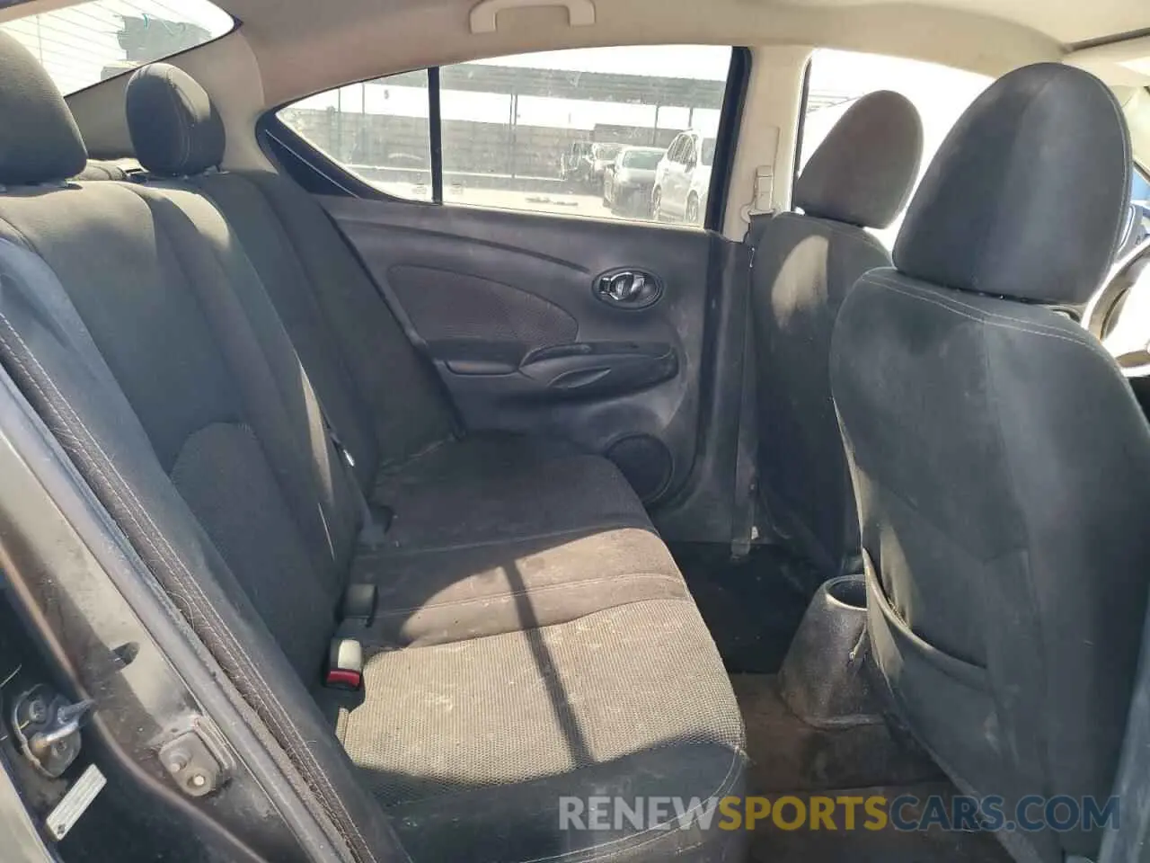 10 fotografías del automóvil dañado 3N1CN7AP0KL870200 NISSAN VERSA 2019