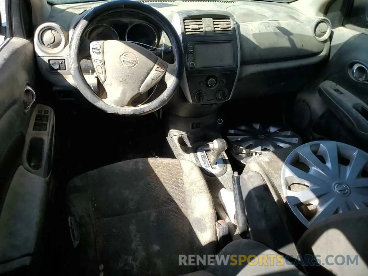 8 fotografías del automóvil dañado 3N1CN7AP0KL870200 NISSAN VERSA 2019