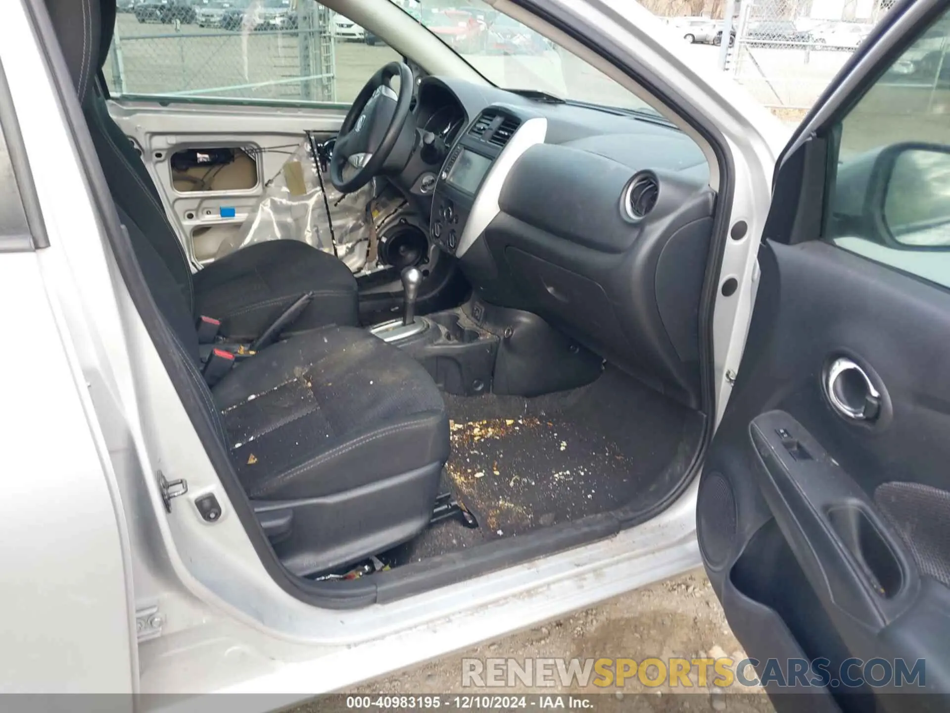 5 fotografías del automóvil dañado 3N1CN7AP0KL872741 NISSAN VERSA 2019