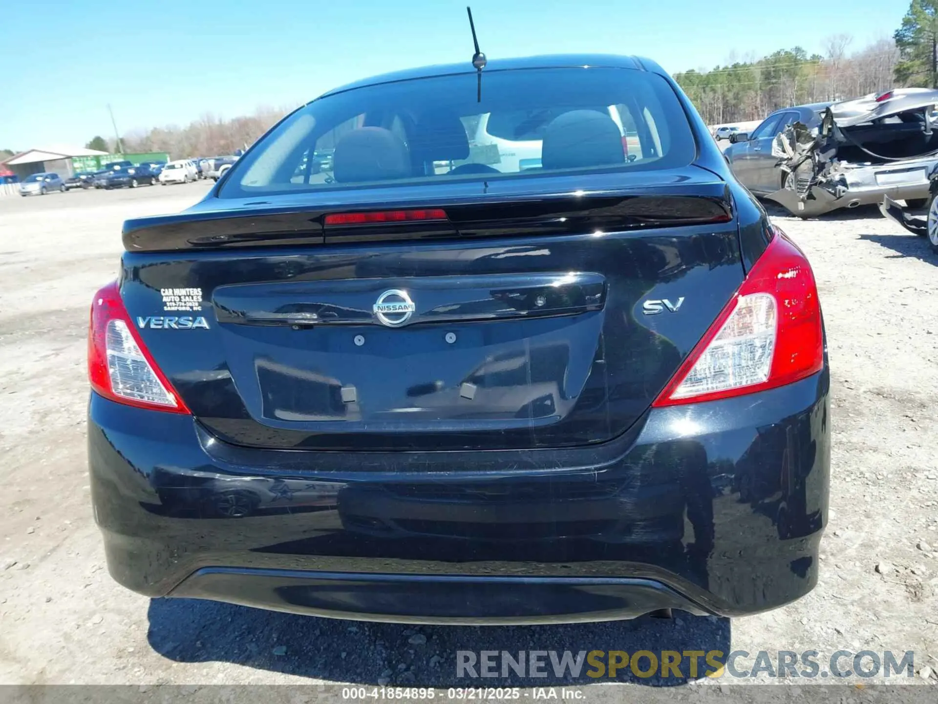 16 fotografías del automóvil dañado 3N1CN7AP1KL807302 NISSAN VERSA 2019