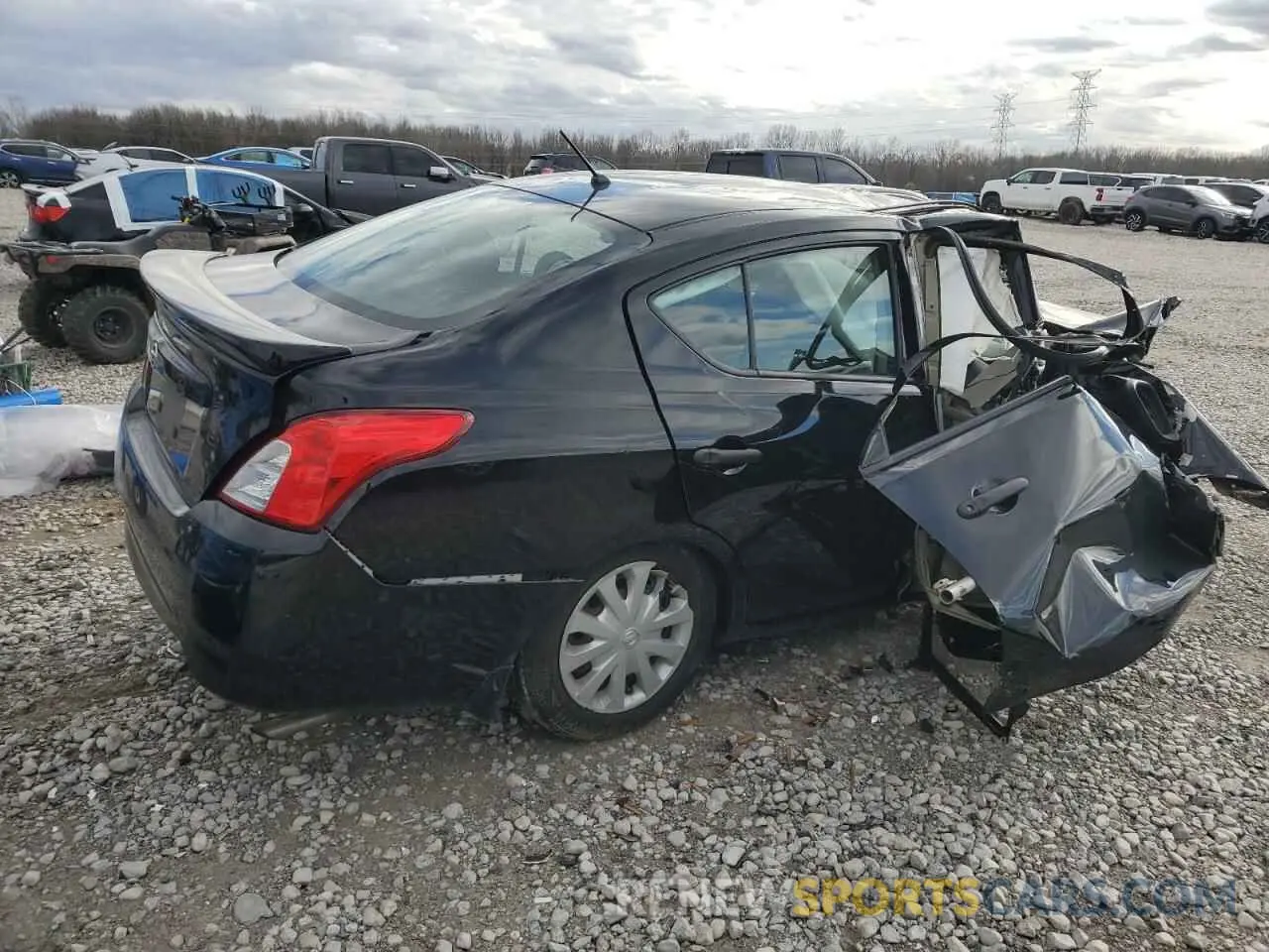 3 fotografías del automóvil dañado 3N1CN7AP1KL810300 NISSAN VERSA 2019