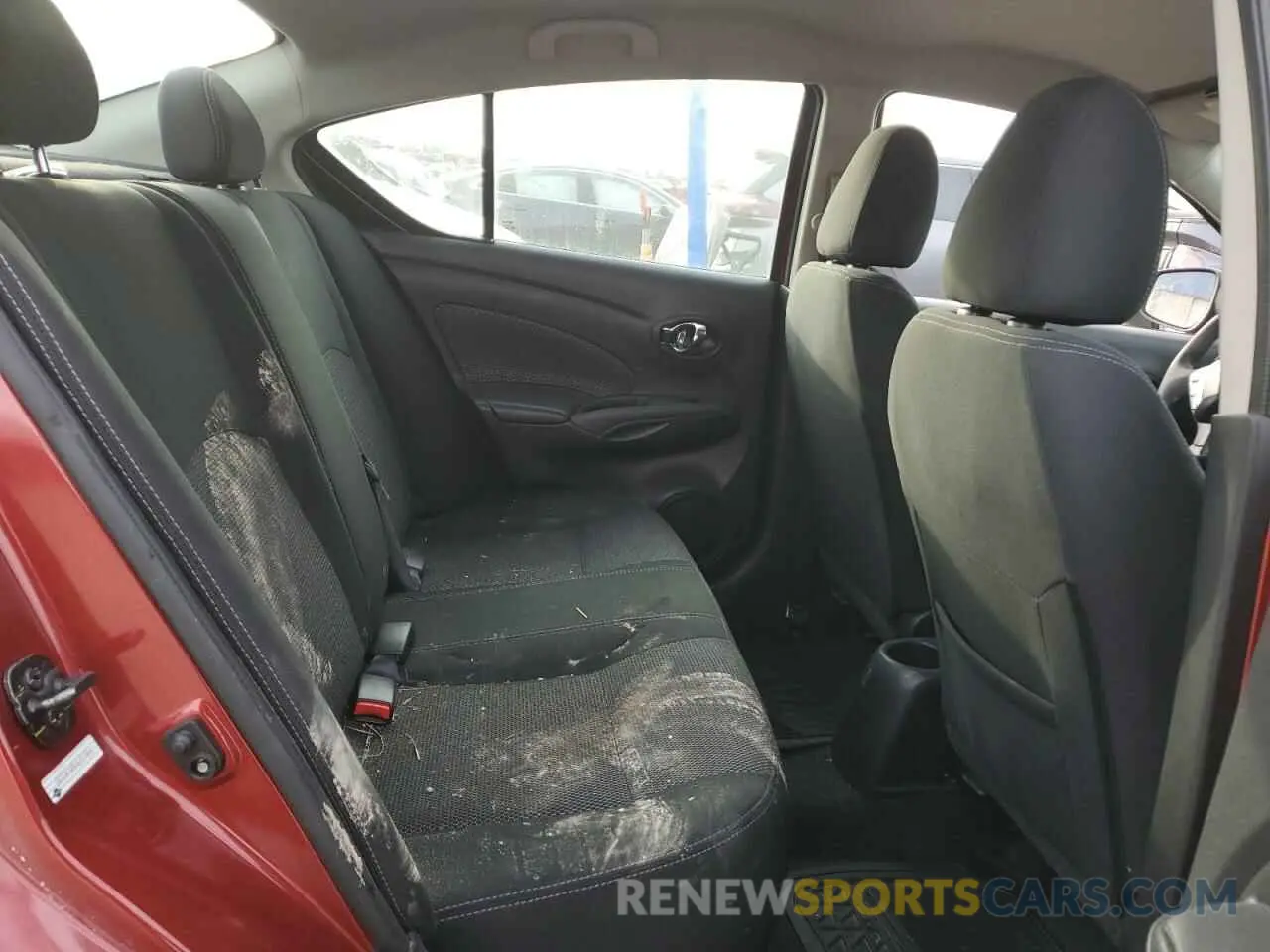 10 fotografías del automóvil dañado 3N1CN7AP1KL827811 NISSAN VERSA 2019