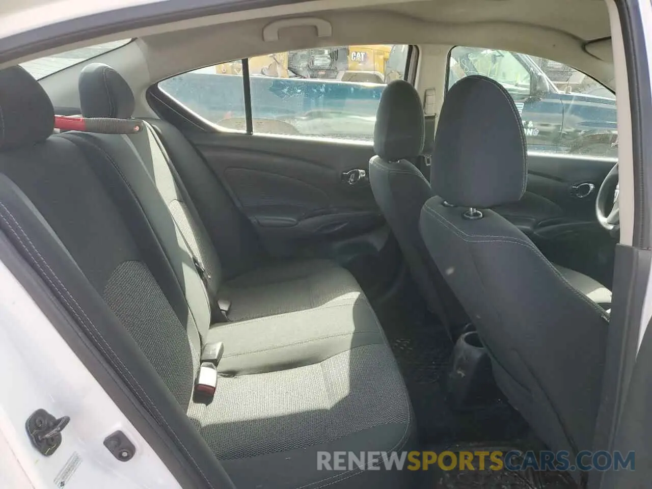 10 fotografías del automóvil dañado 3N1CN7AP1KL841658 NISSAN VERSA 2019