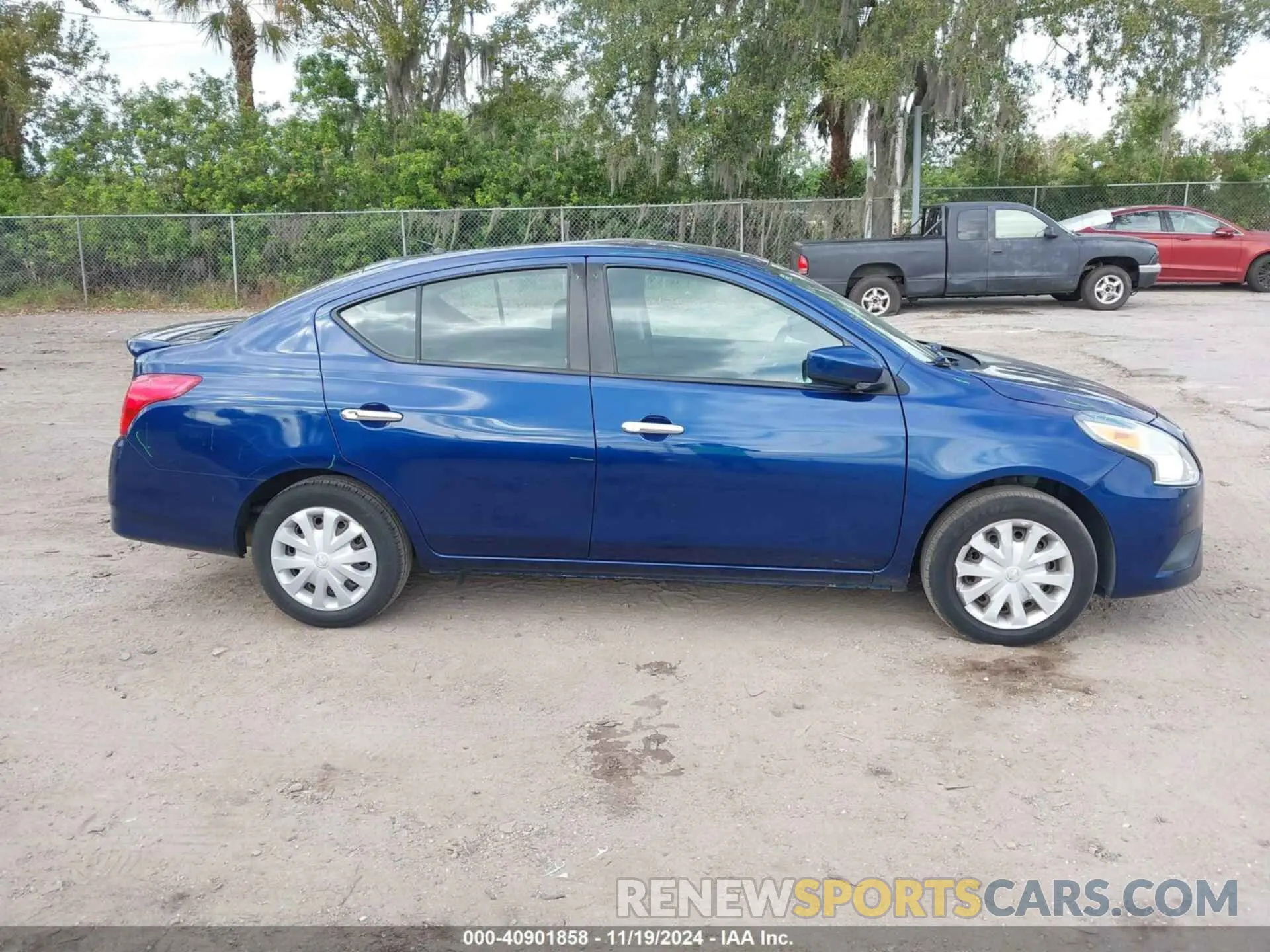 13 fotografías del automóvil dañado 3N1CN7AP1KL842177 NISSAN VERSA 2019