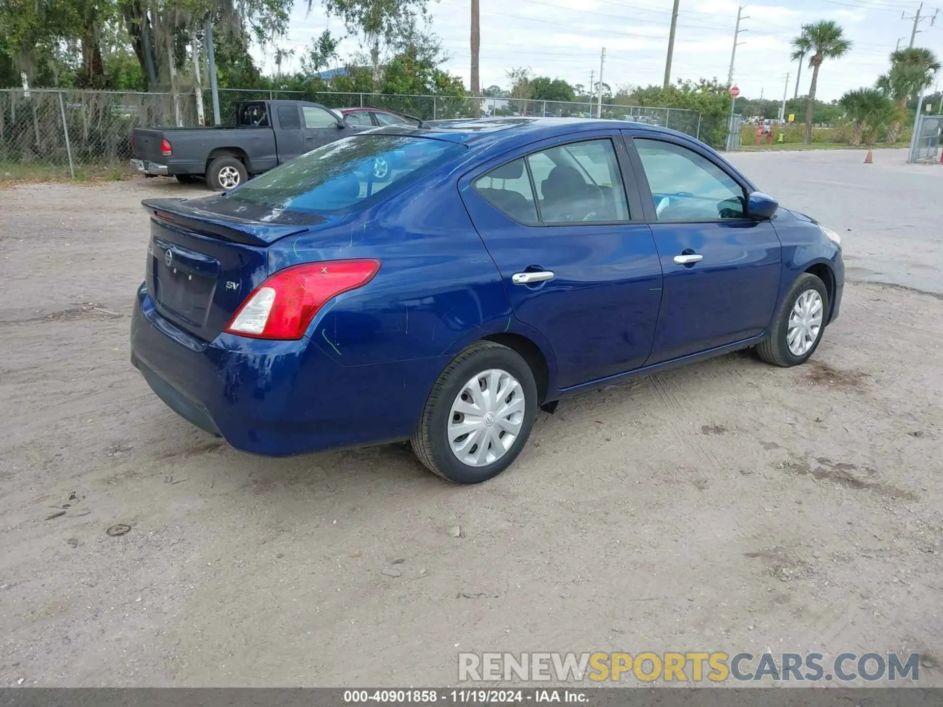 4 fotografías del automóvil dañado 3N1CN7AP1KL842177 NISSAN VERSA 2019
