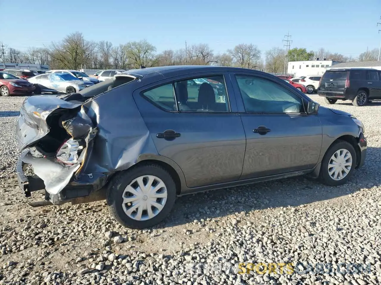 3 fotografías del automóvil dañado 3N1CN7AP1KL845676 NISSAN VERSA 2019