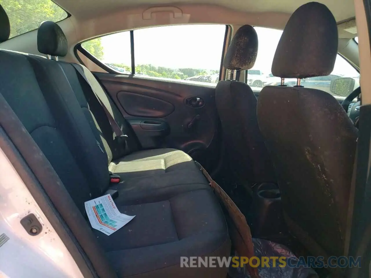 10 fotografías del automóvil dañado 3N1CN7AP1KL865622 NISSAN VERSA 2019