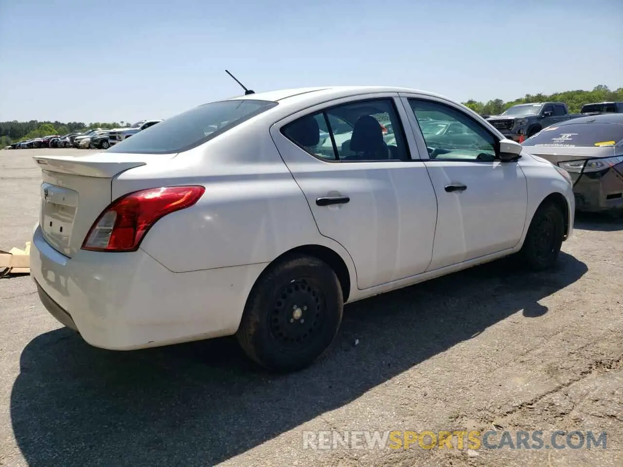 3 fotografías del automóvil dañado 3N1CN7AP1KL865622 NISSAN VERSA 2019