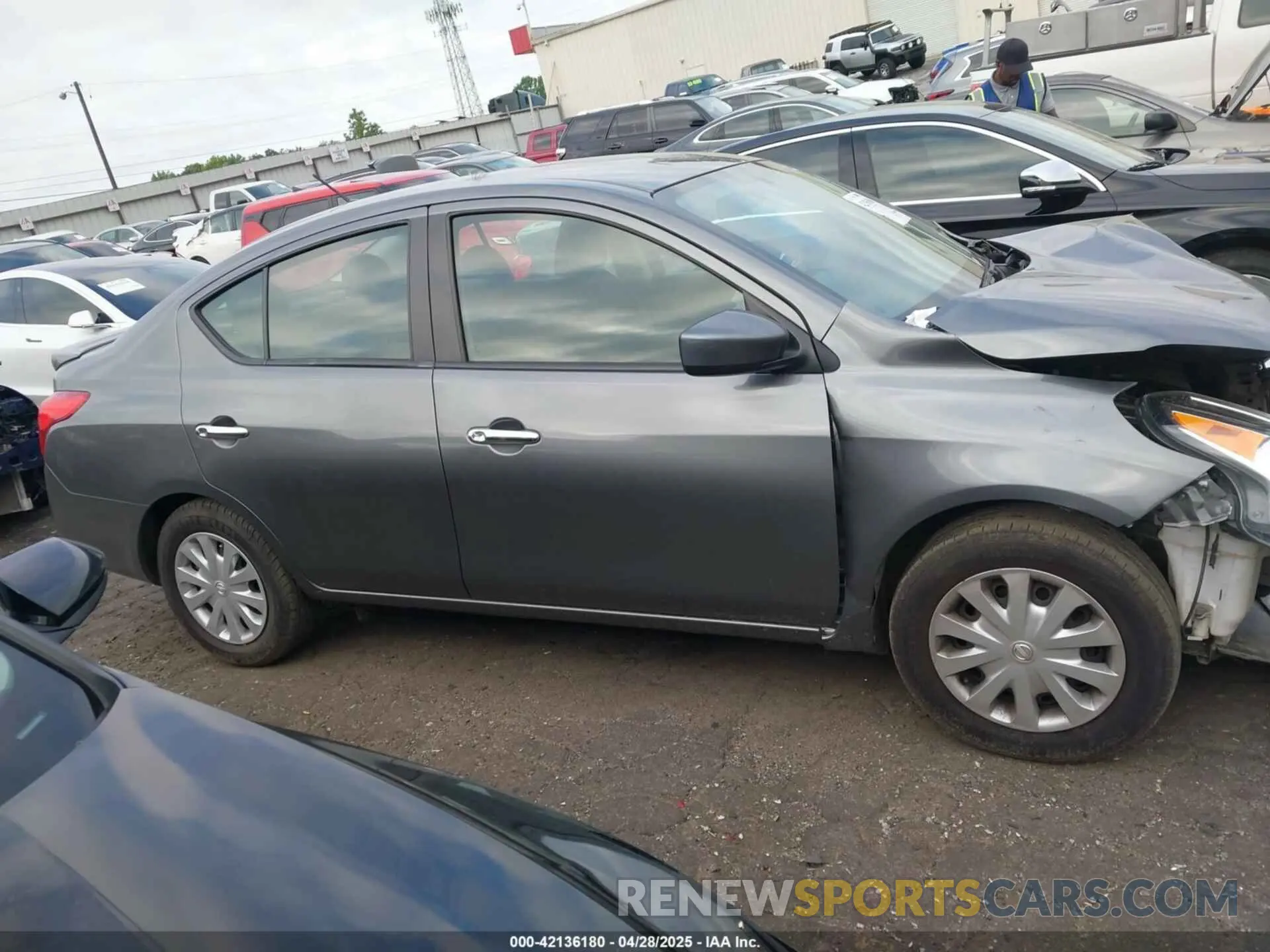13 fotografías del automóvil dañado 3N1CN7AP1KL869816 NISSAN VERSA 2019