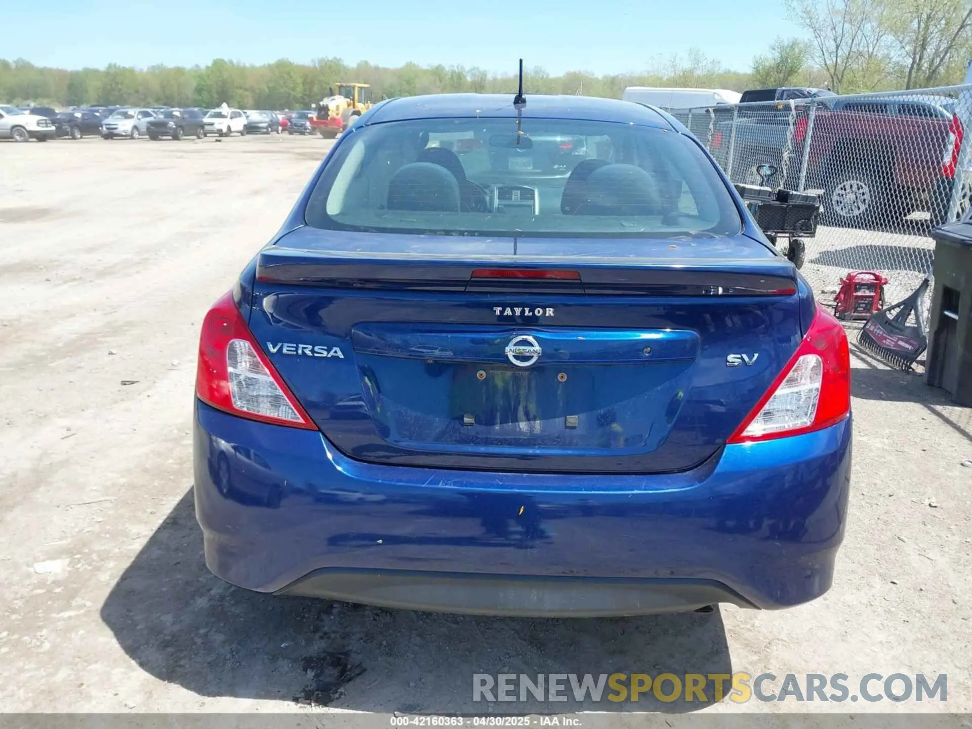 16 fotografías del automóvil dañado 3N1CN7AP1KL871484 NISSAN VERSA 2019