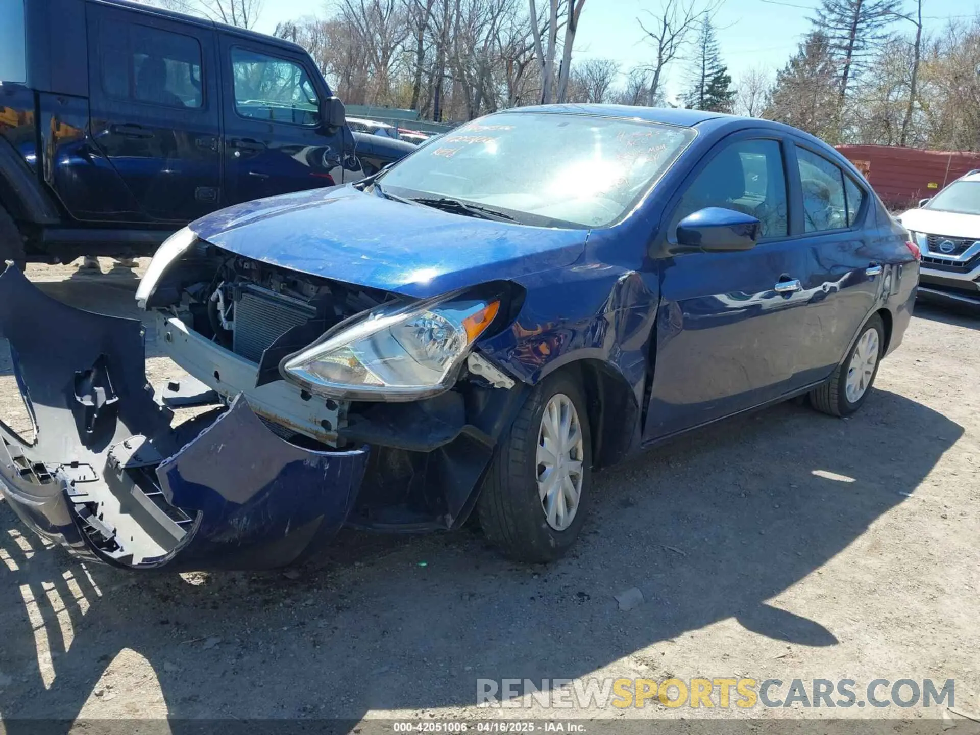 2 fotografías del automóvil dañado 3N1CN7AP2KL842799 NISSAN VERSA 2019