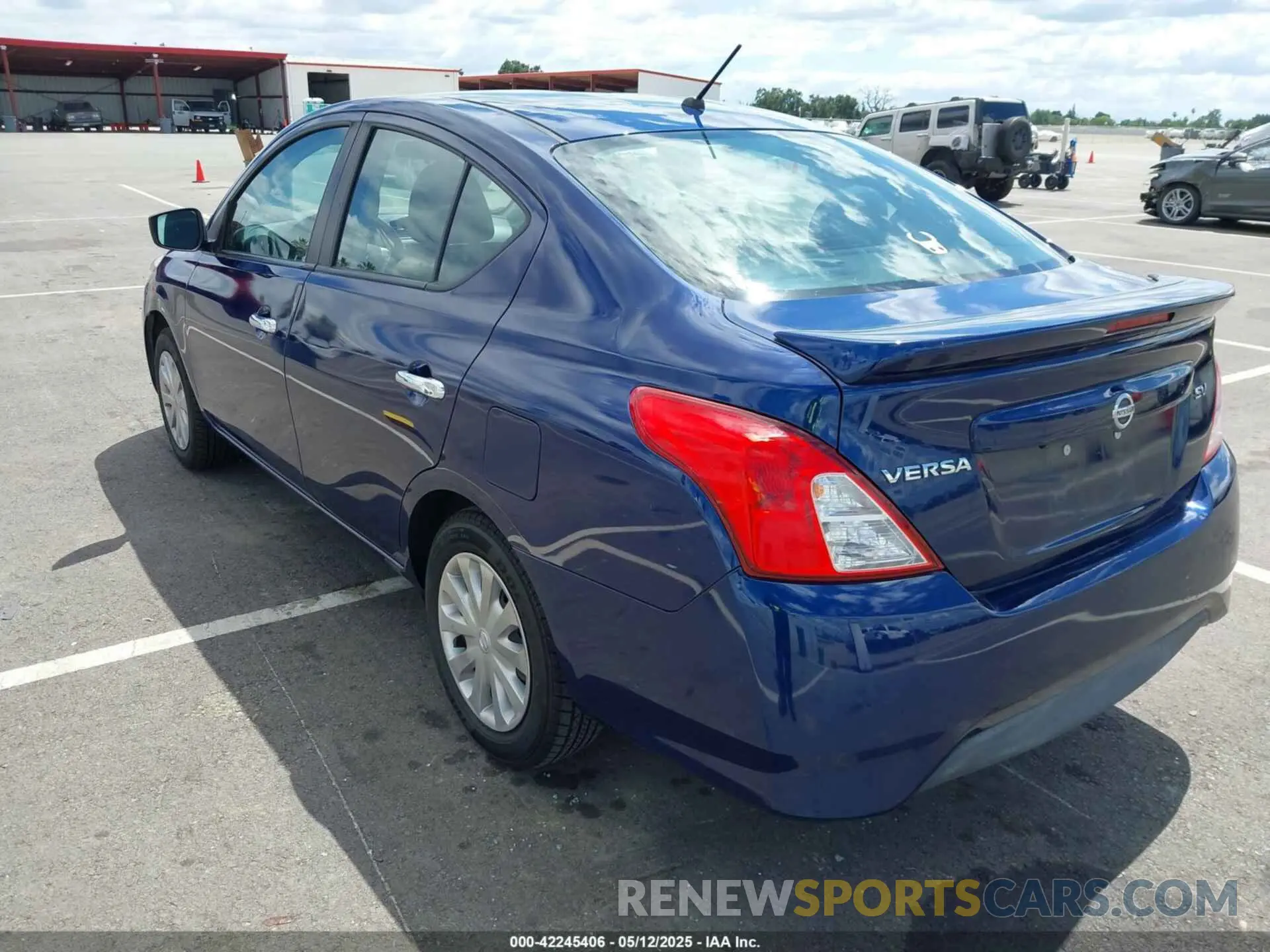 3 fotografías del automóvil dañado 3N1CN7AP2KL873602 NISSAN VERSA 2019