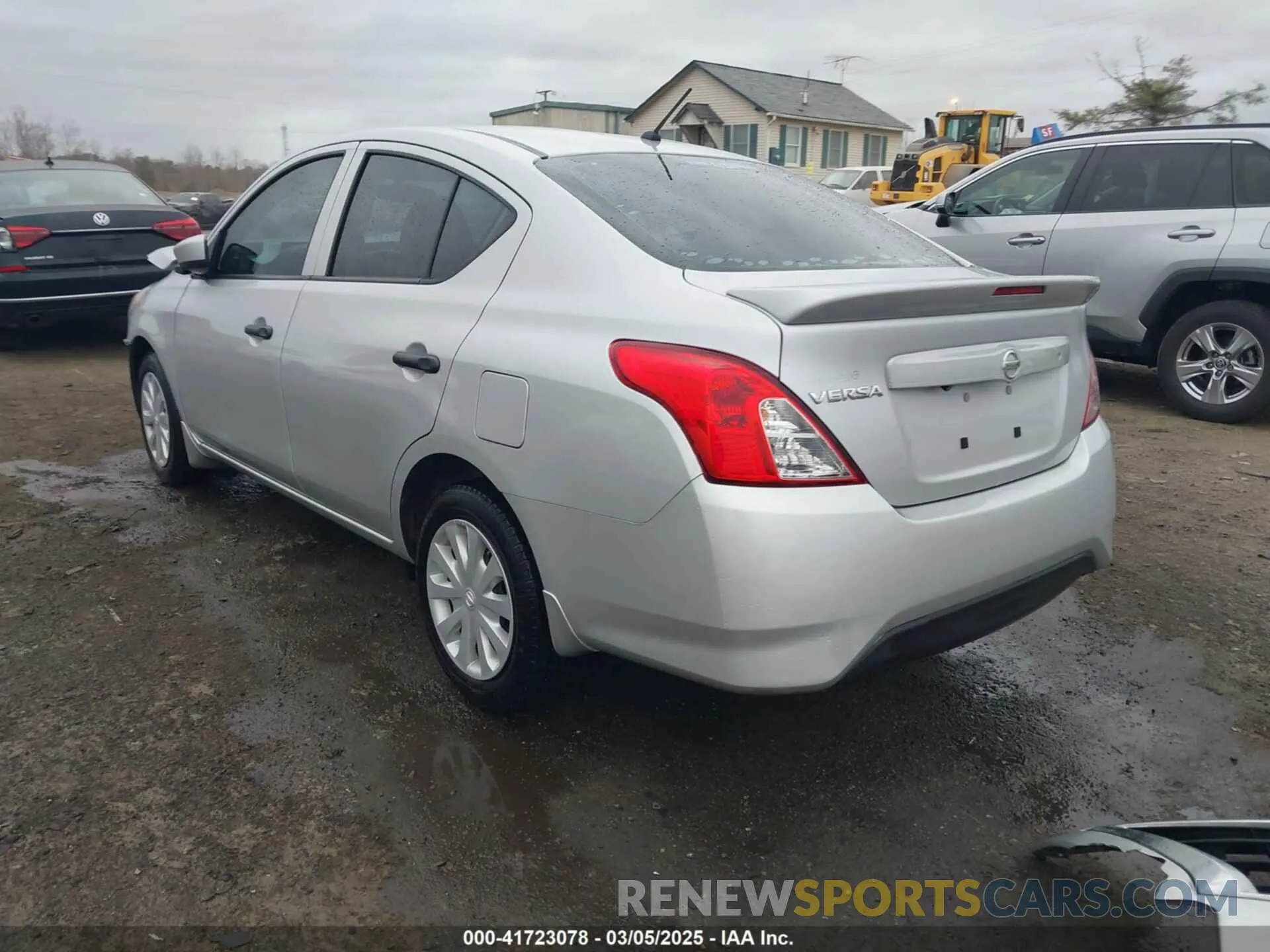 3 fotografías del automóvil dañado 3N1CN7AP3KL830063 NISSAN VERSA 2019