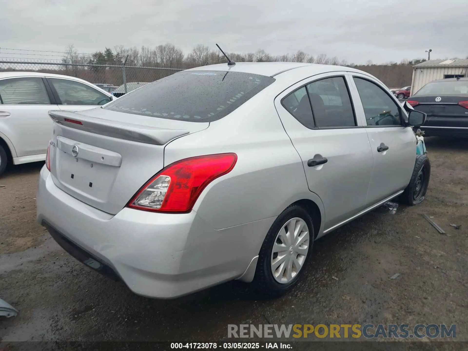 4 fotografías del automóvil dañado 3N1CN7AP3KL830063 NISSAN VERSA 2019