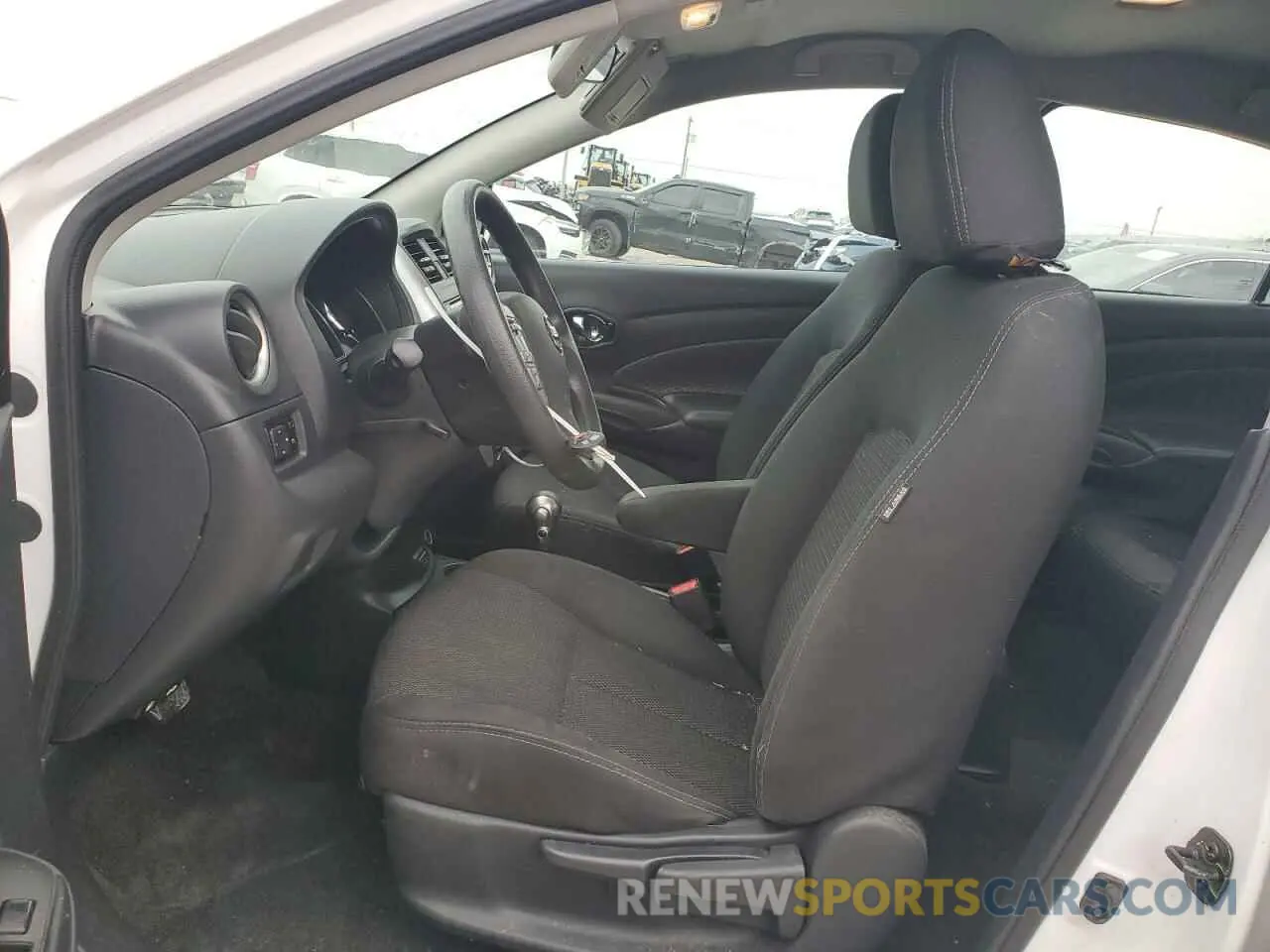 7 fotografías del automóvil dañado 3N1CN7AP3KL869302 NISSAN VERSA 2019
