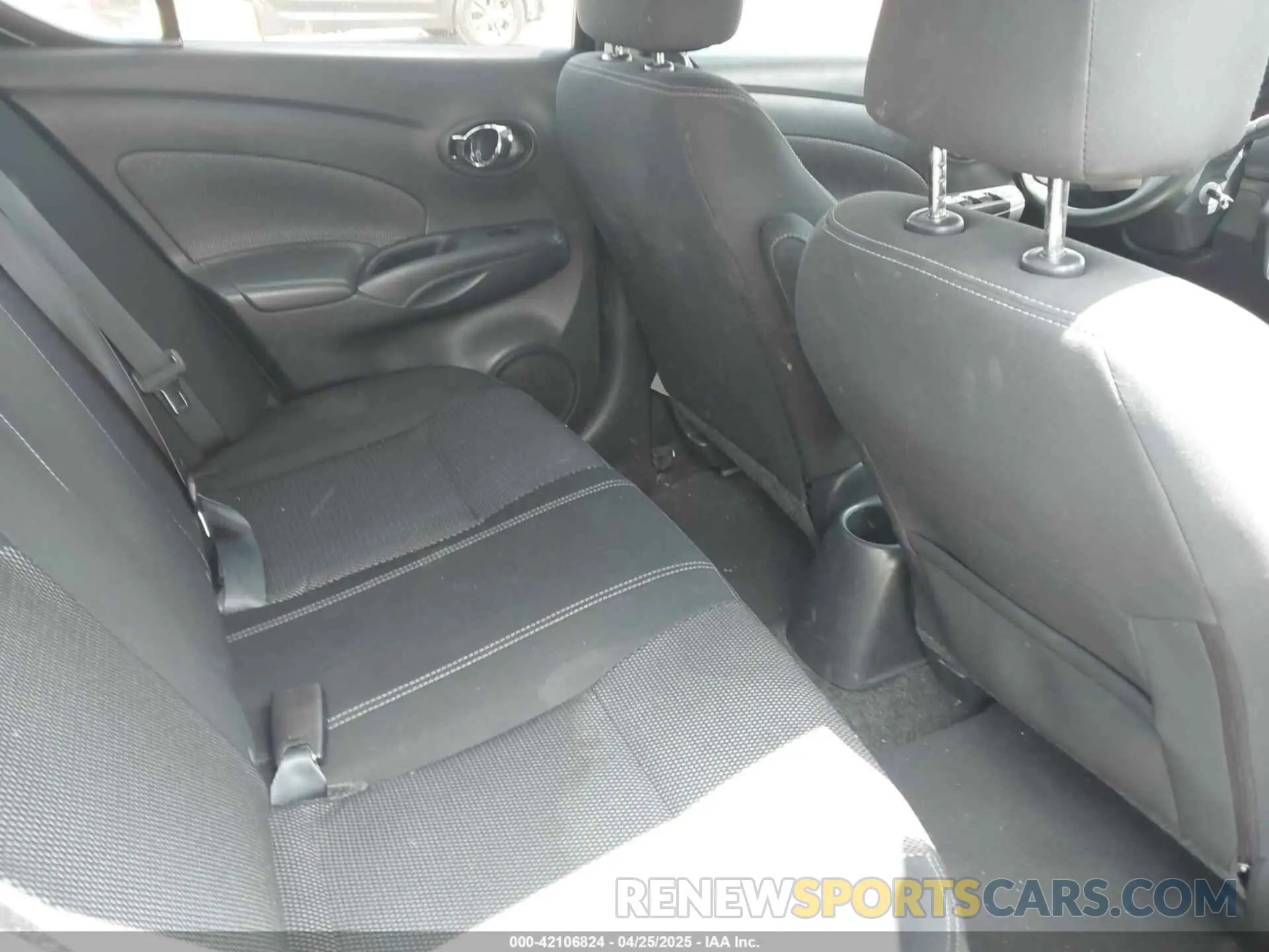 8 fotografías del automóvil dañado 3N1CN7AP4KL817029 NISSAN VERSA 2019