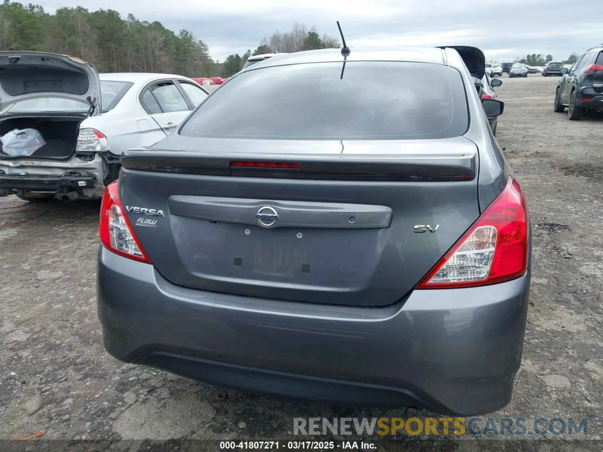 16 fotografías del automóvil dañado 3N1CN7AP4KL831867 NISSAN VERSA 2019