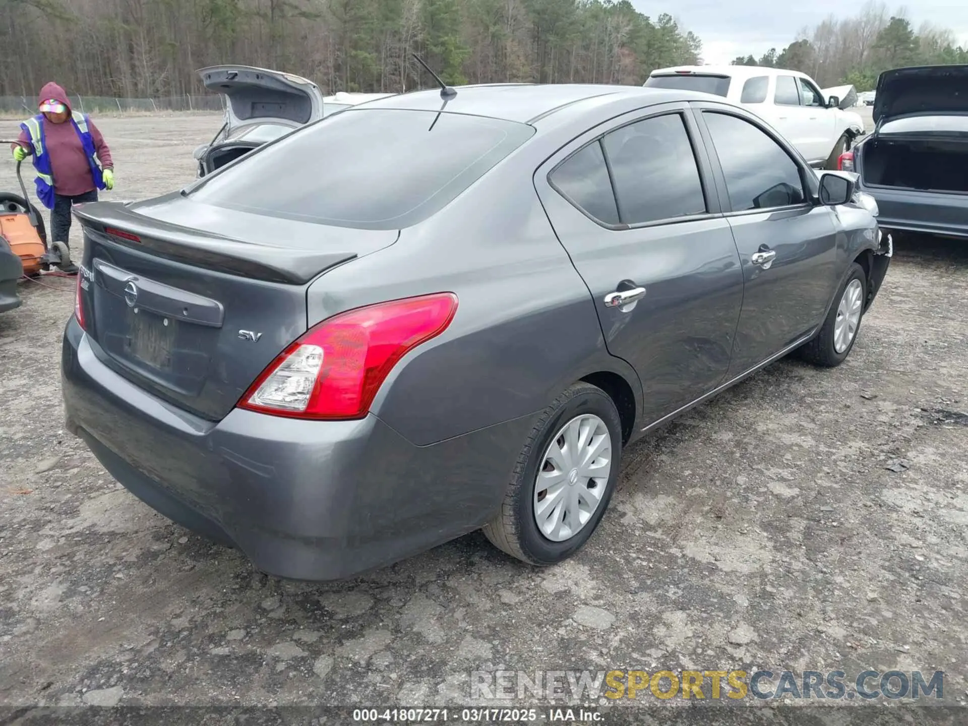 4 fotografías del automóvil dañado 3N1CN7AP4KL831867 NISSAN VERSA 2019