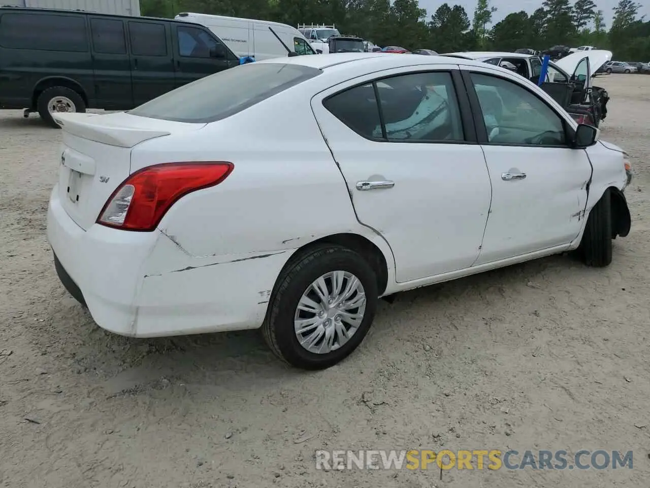 3 fotografías del automóvil dañado 3N1CN7AP4KL832050 NISSAN VERSA 2019