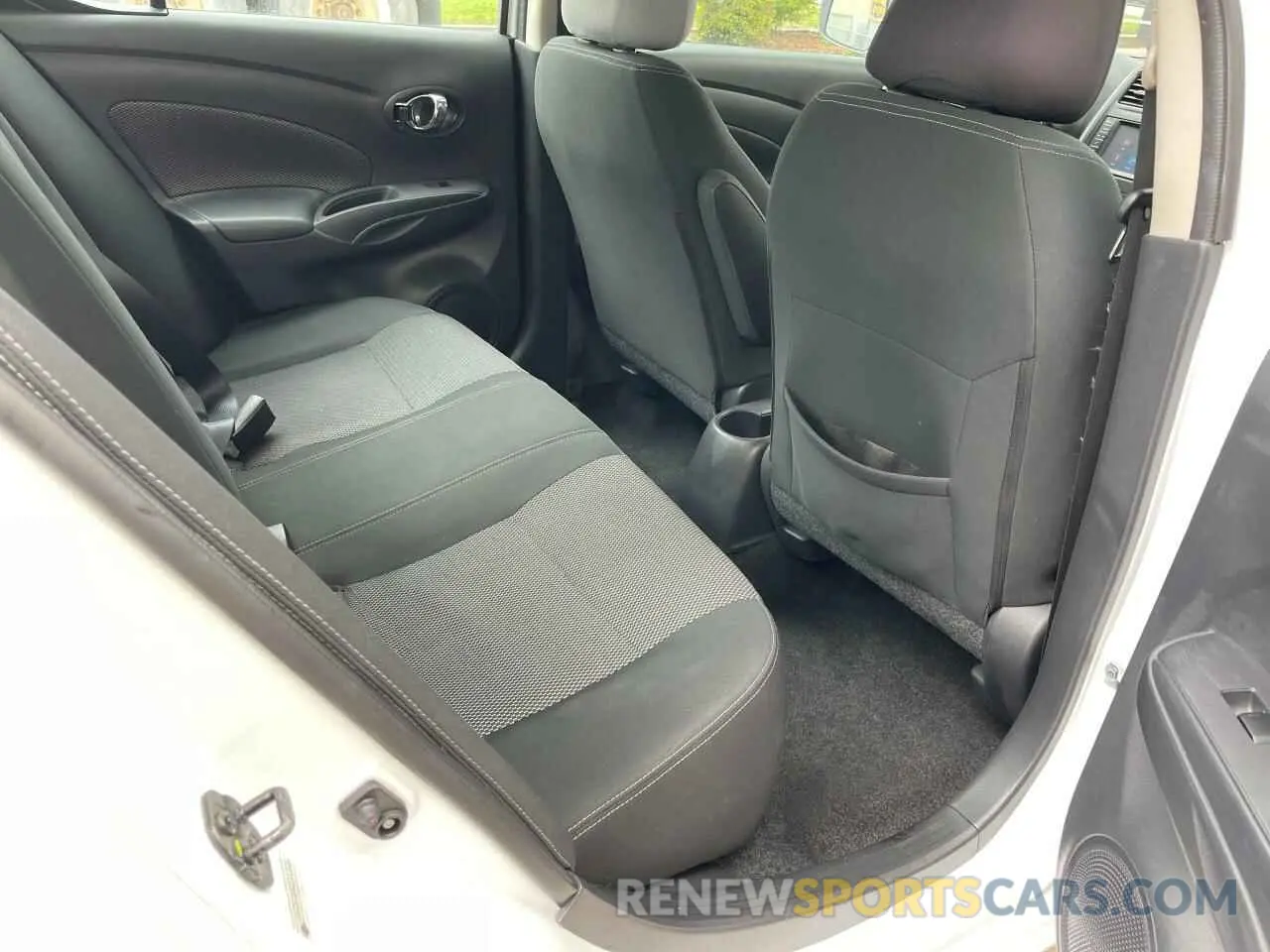 6 fotografías del automóvil dañado 3N1CN7AP4KL853965 NISSAN VERSA 2019