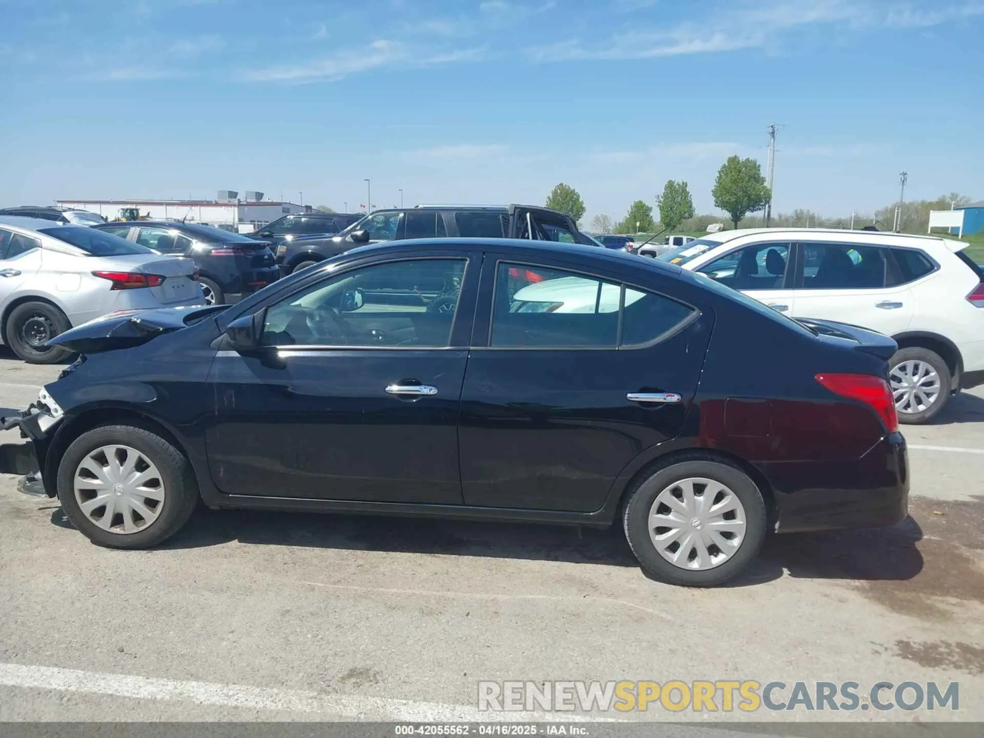 15 fotografías del automóvil dañado 3N1CN7AP4KL858339 NISSAN VERSA 2019